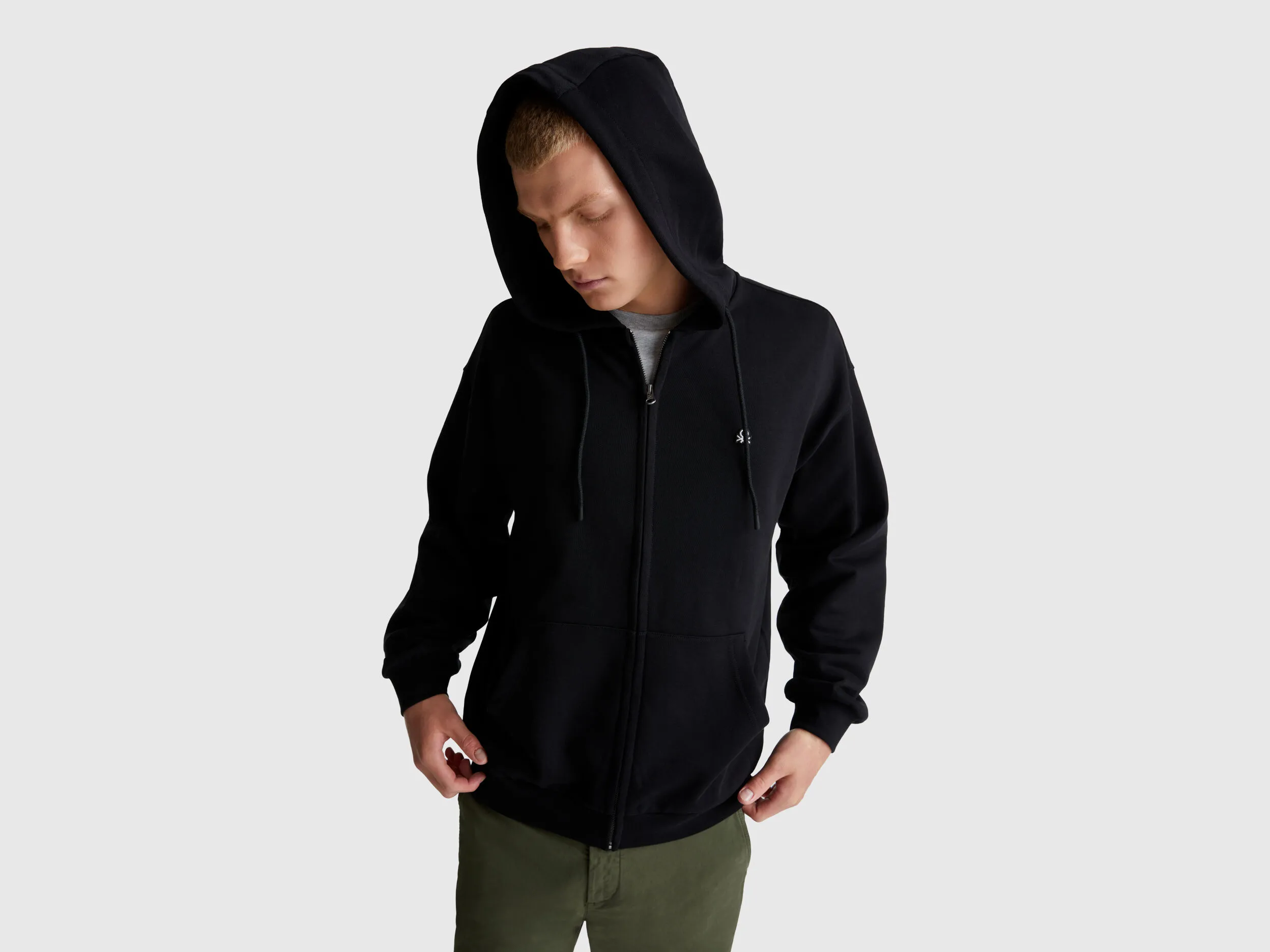 Sweat-shirt en coton avec zip et capuche - Noir