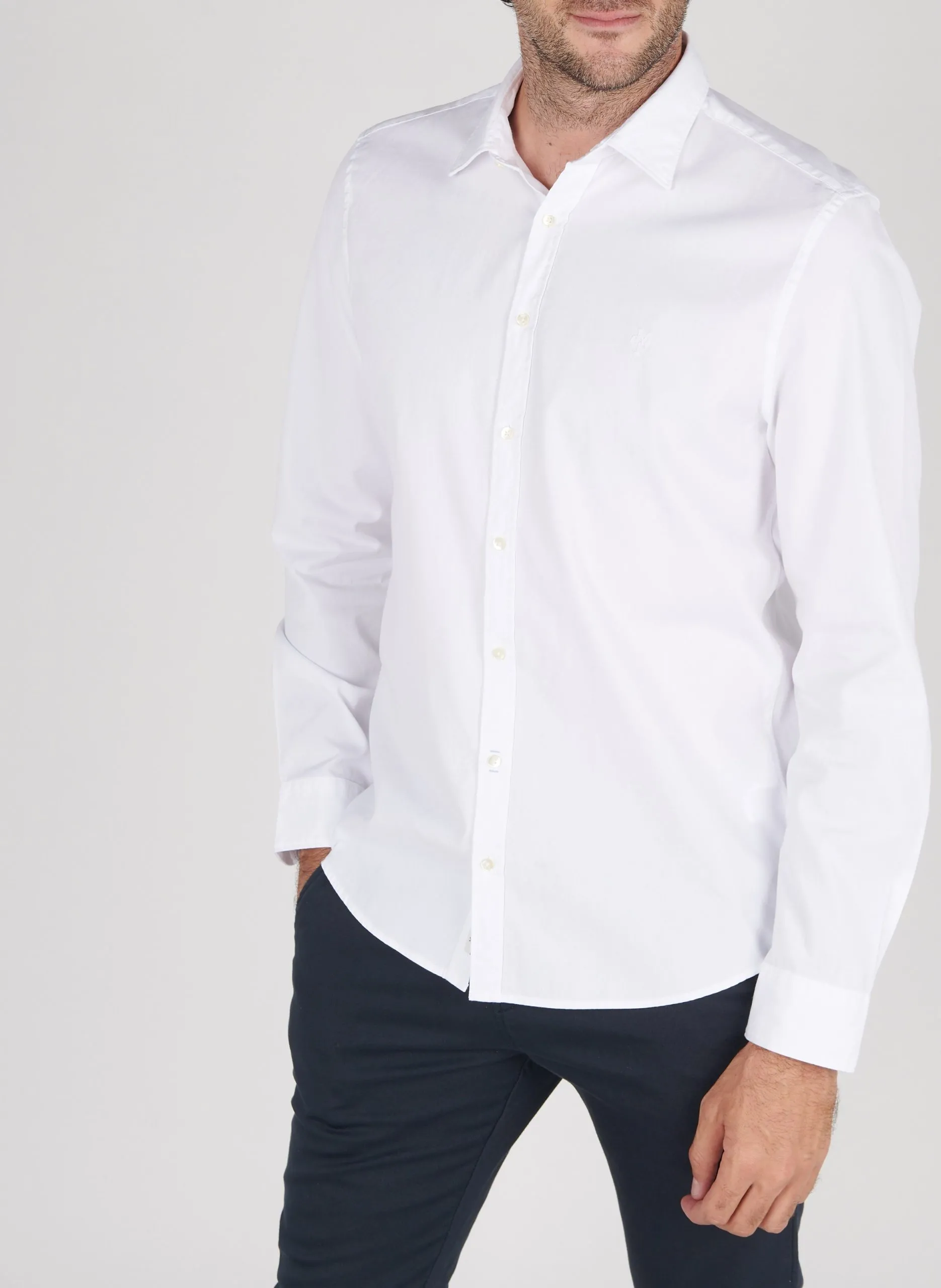 Chemise col classique shaped fit en coton Blanc