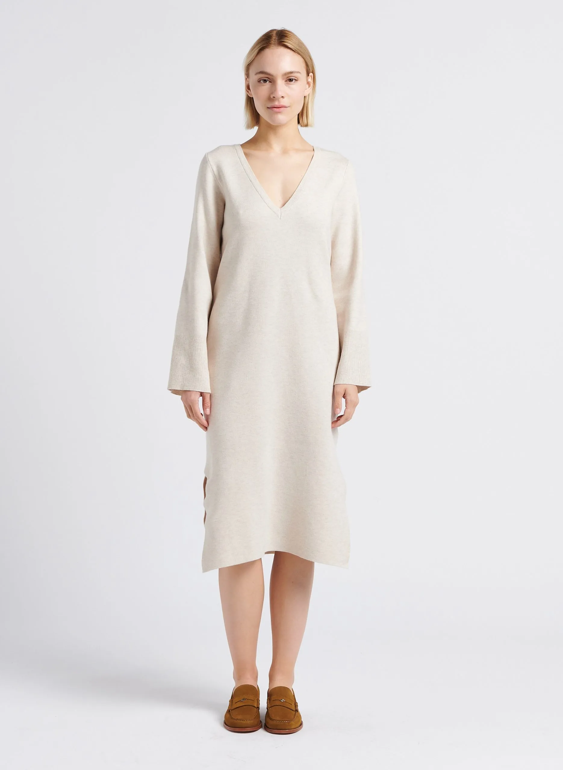 Robe pull longue droite à col V Blanc OLINJA