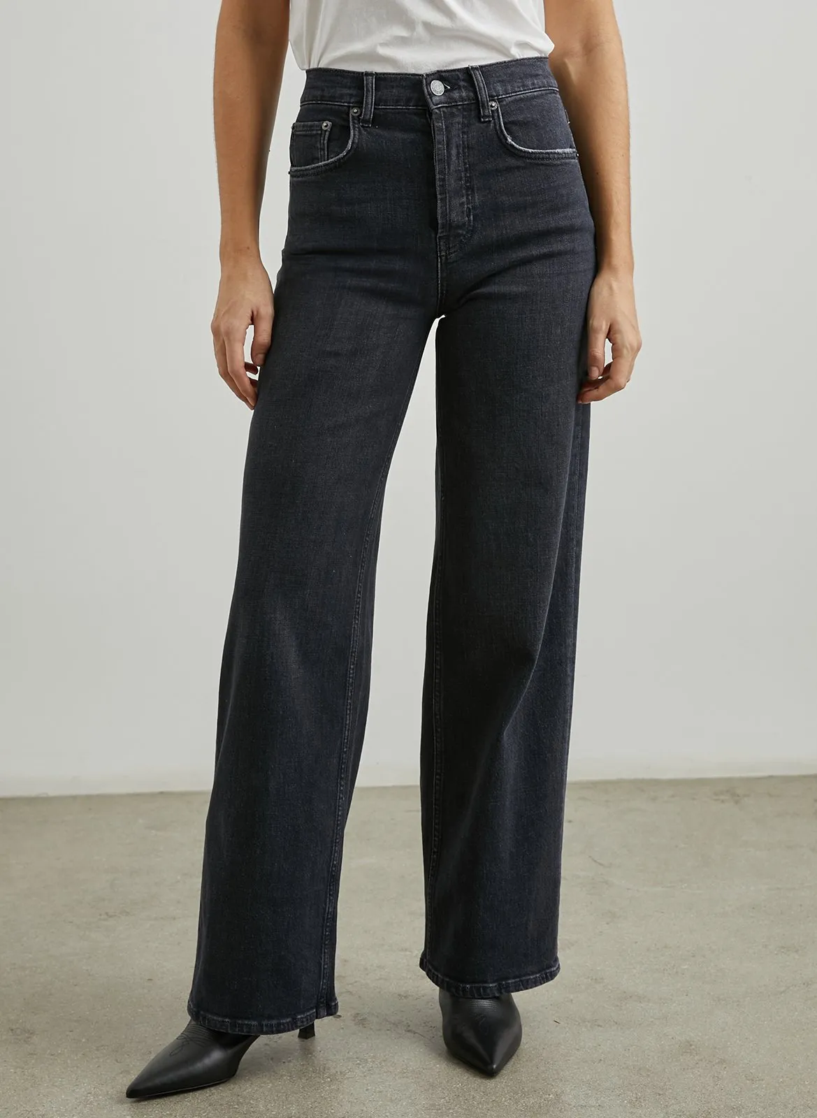 Jean droit Noir GETTY