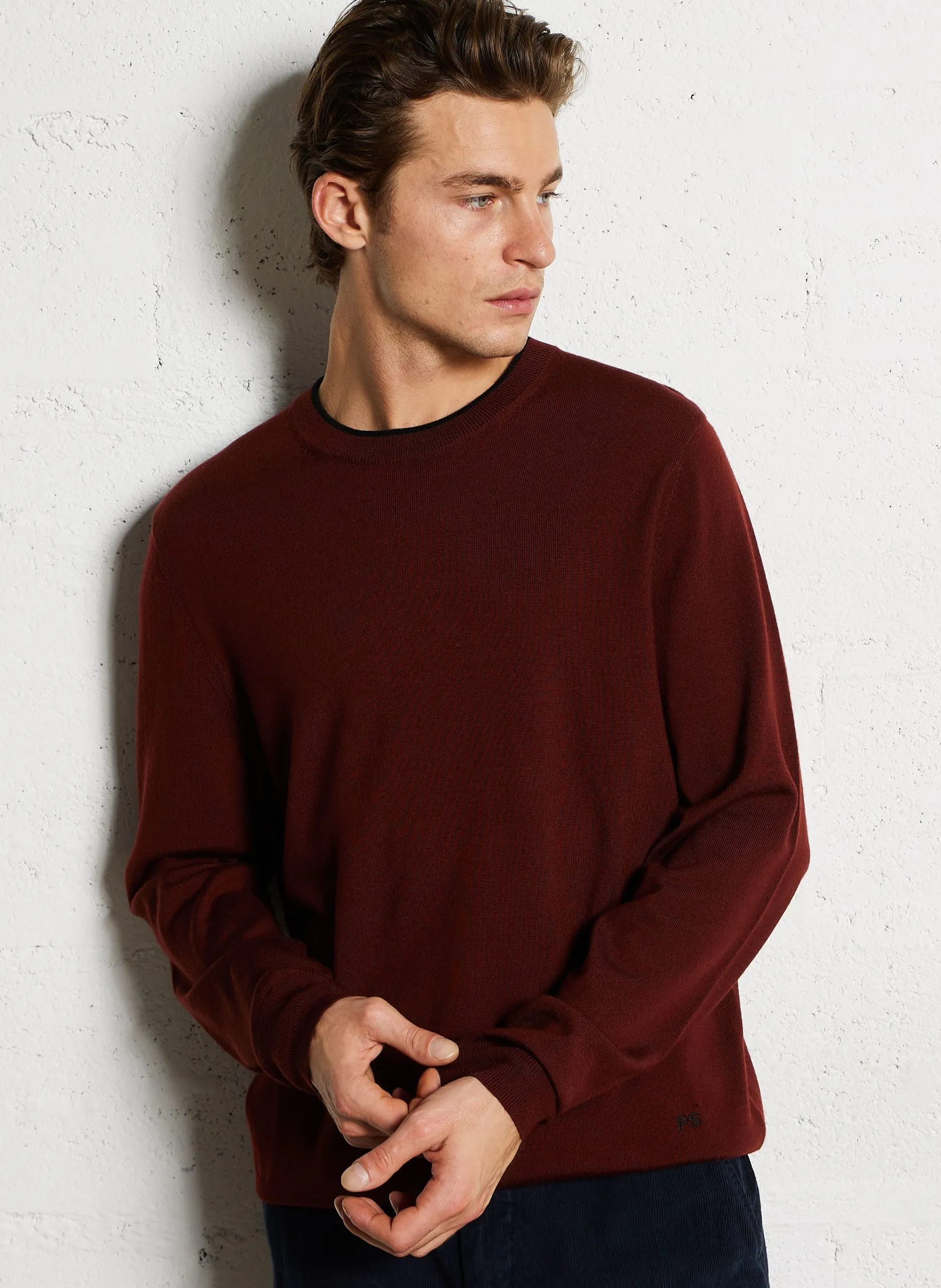 Pull regular col rond en laine Rouge