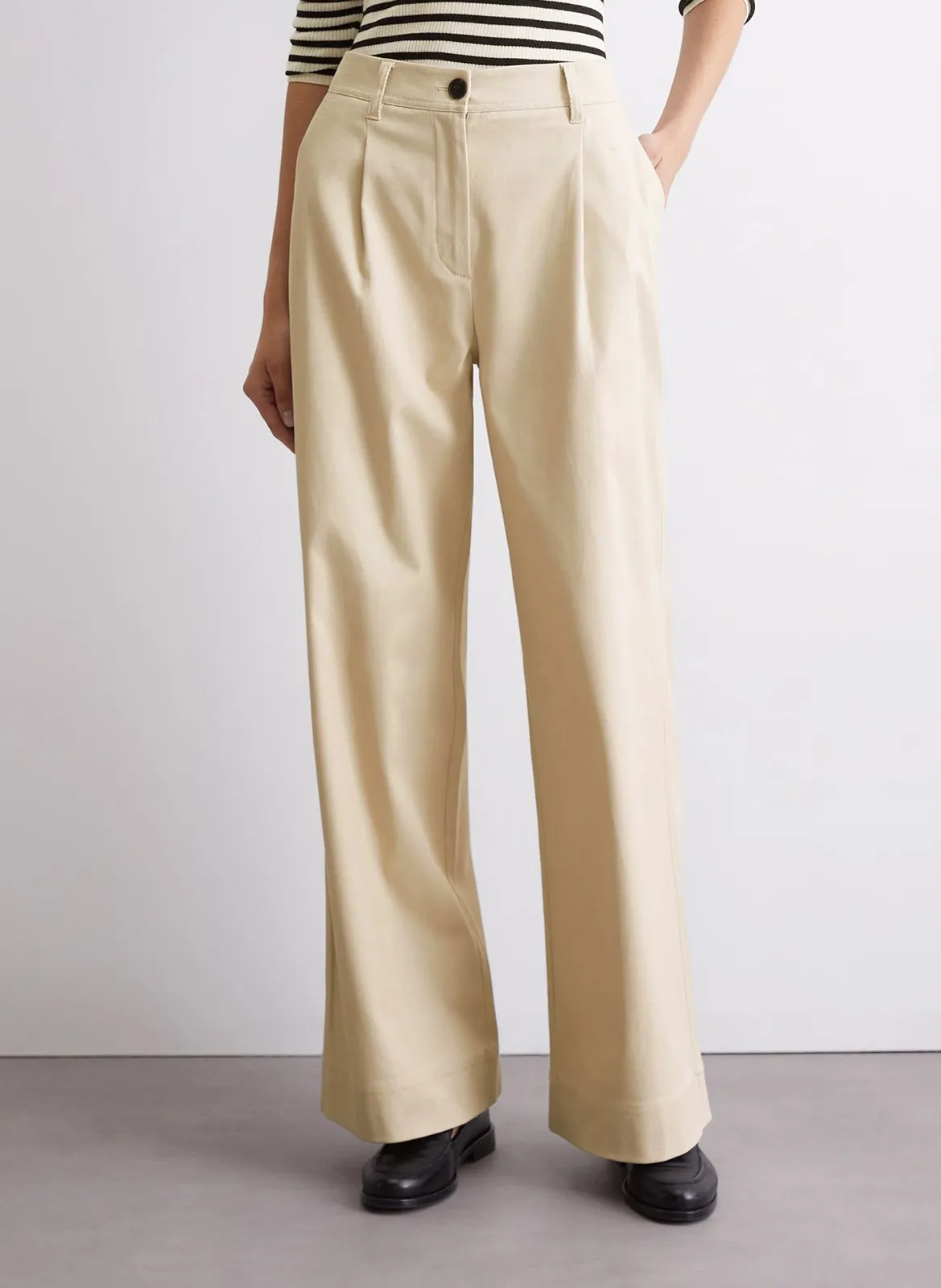 Pantalon droit à plis Beige