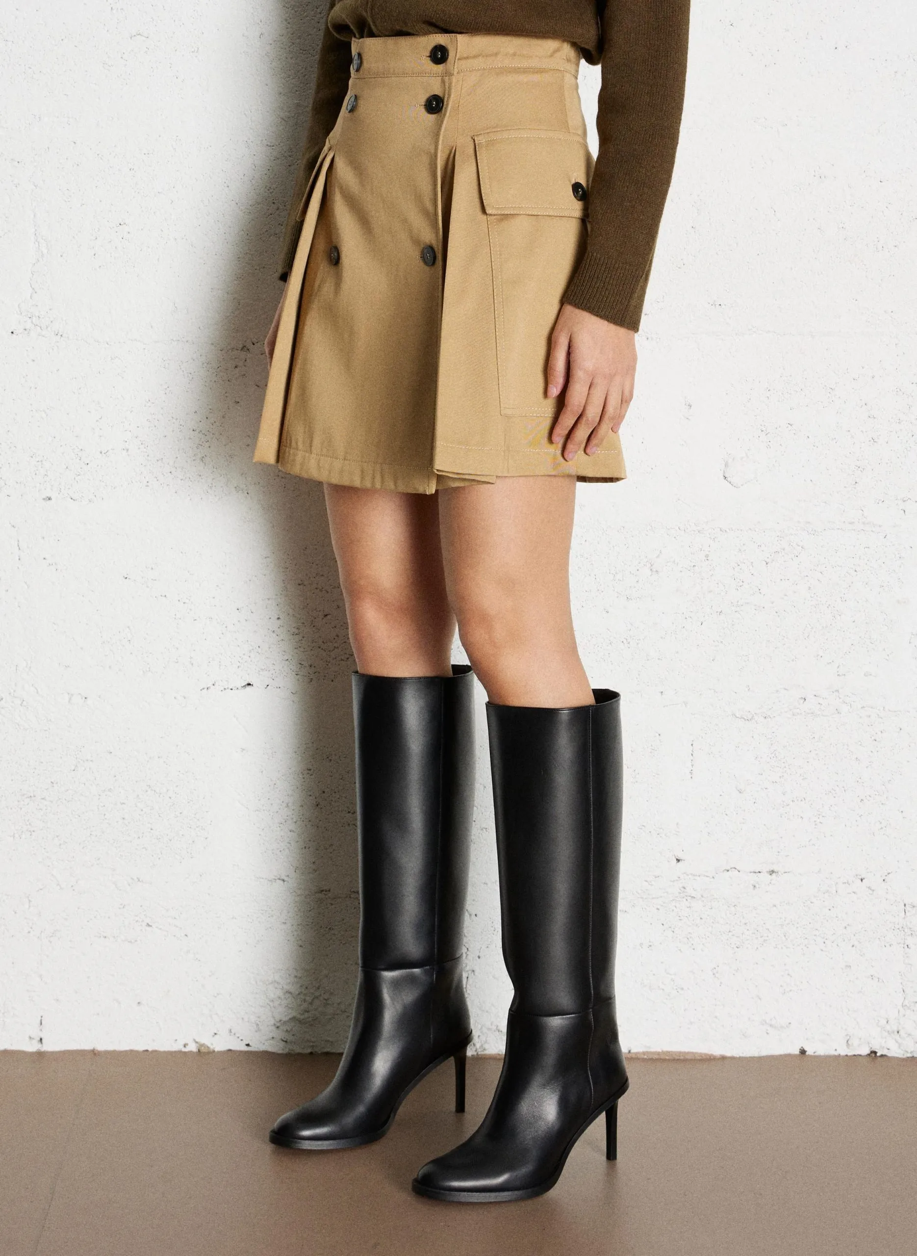 Jupe courte en coton Beige ZEBIO