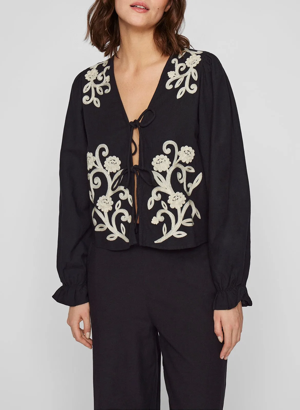 Top manches longues brodée Noir