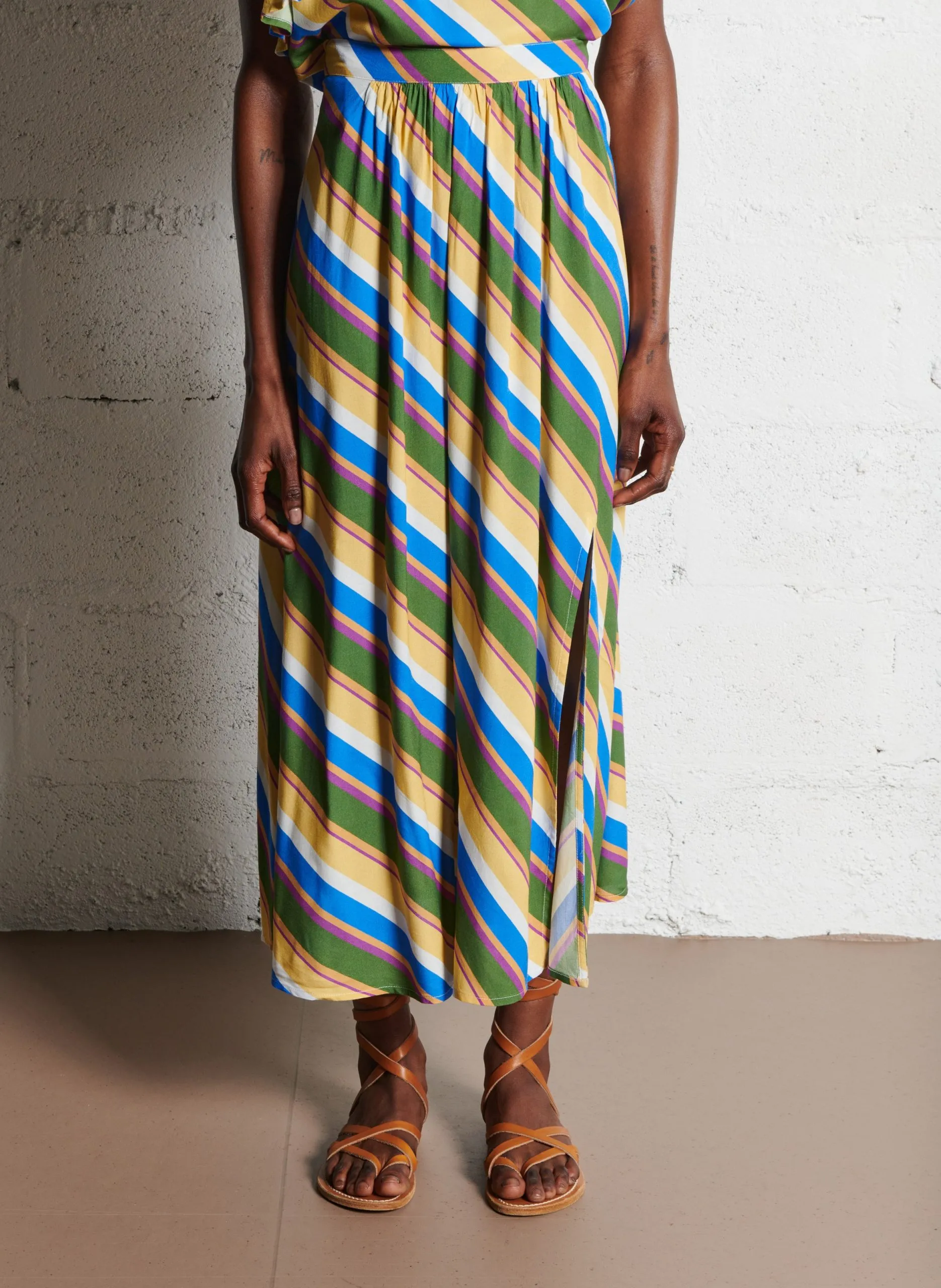 Jupe longue impirmée Vert JOLYNA