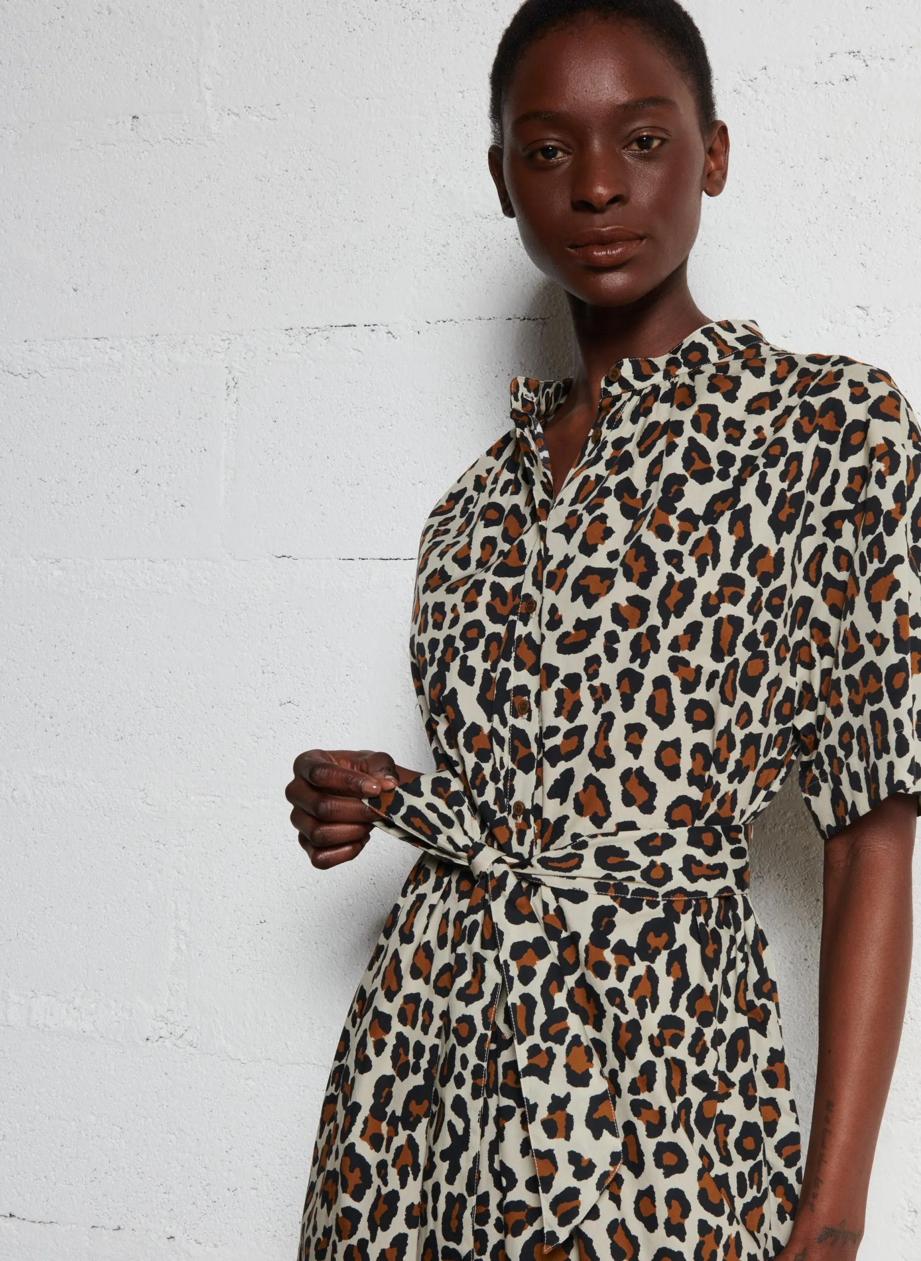 Robe longue col classique en coton Marron PULA