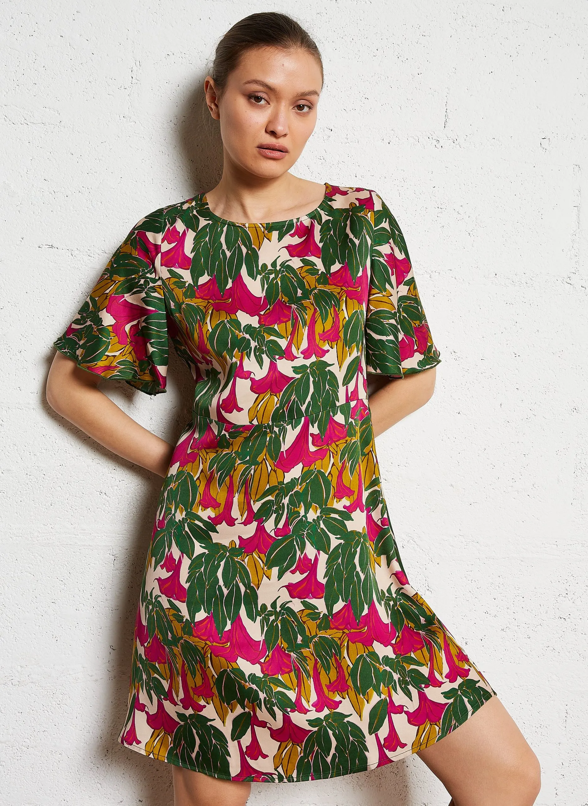 Robe droite fleurie à col bateau Multicolore GEORGETTE