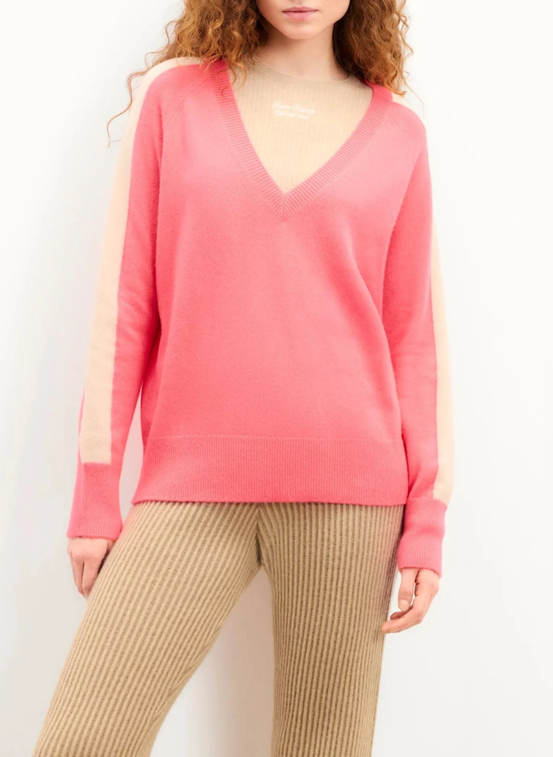Pull col v manches longues en cachemire Rose