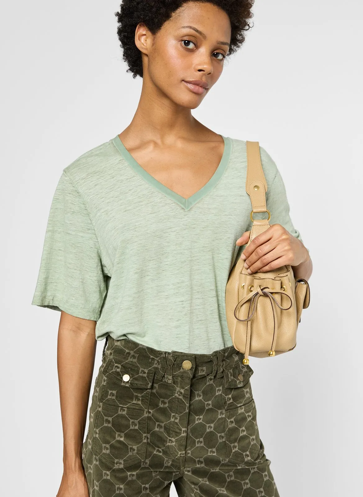 Tee-shirt col V en lin Vert GRETA