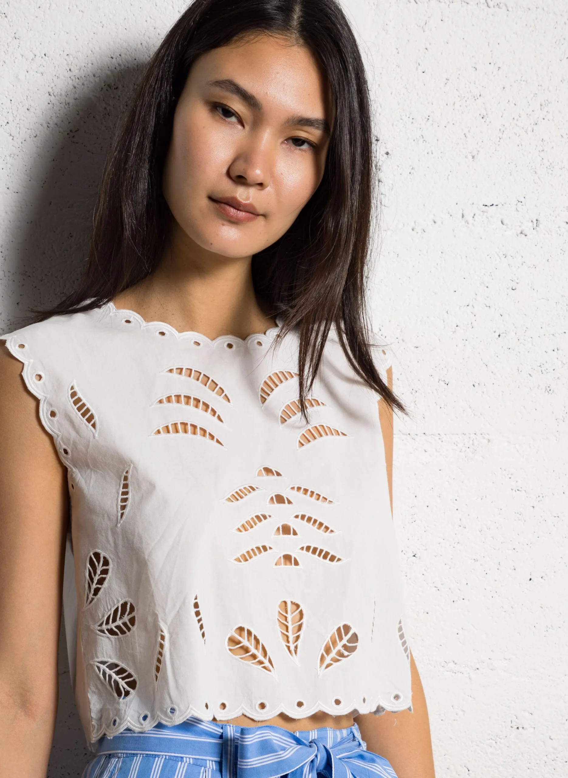 Top sans manches à broderies ajourées Beige TIFAINE