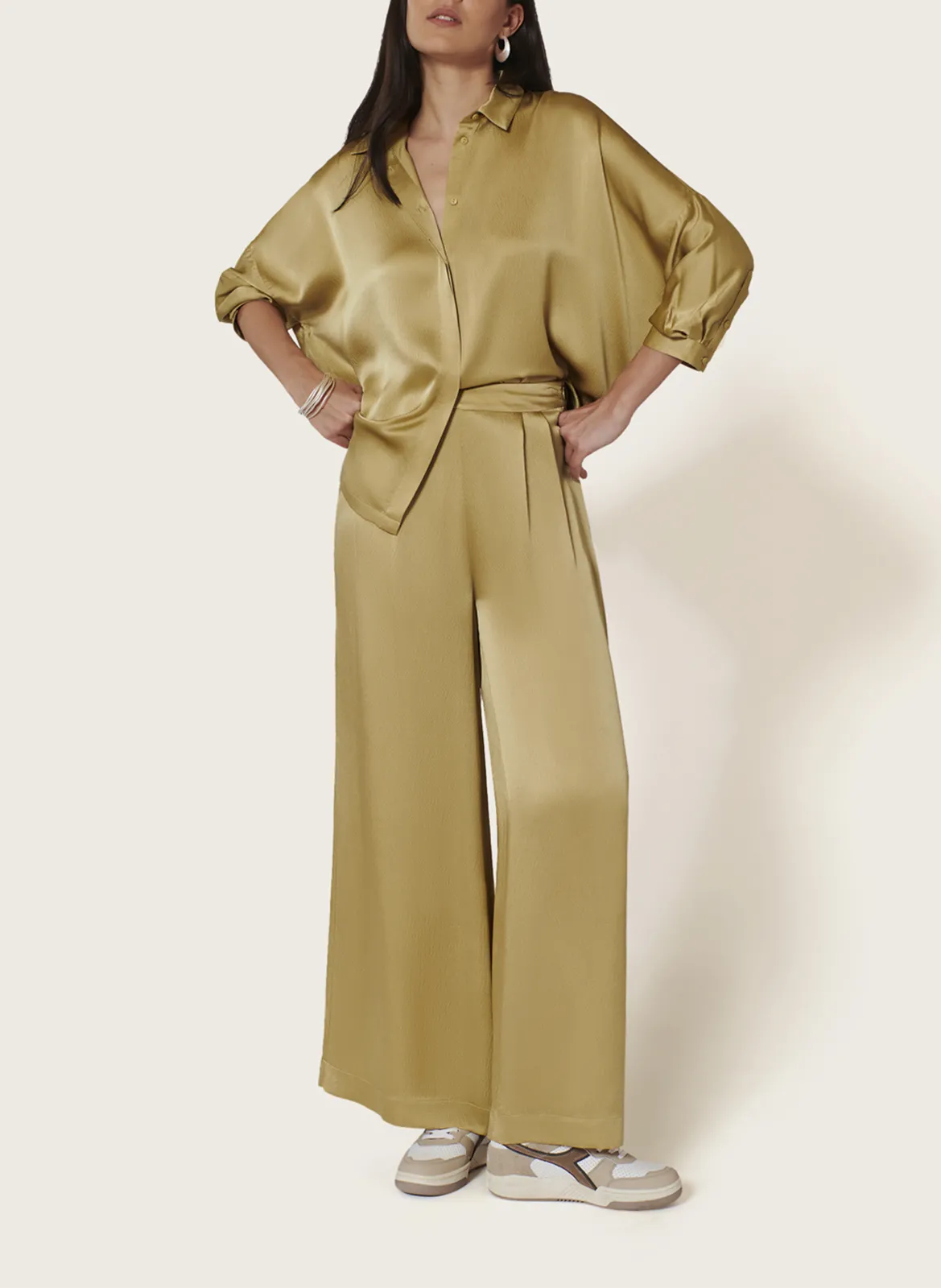 Pantalon large taille haute ceinturée en soie Beige SWAN