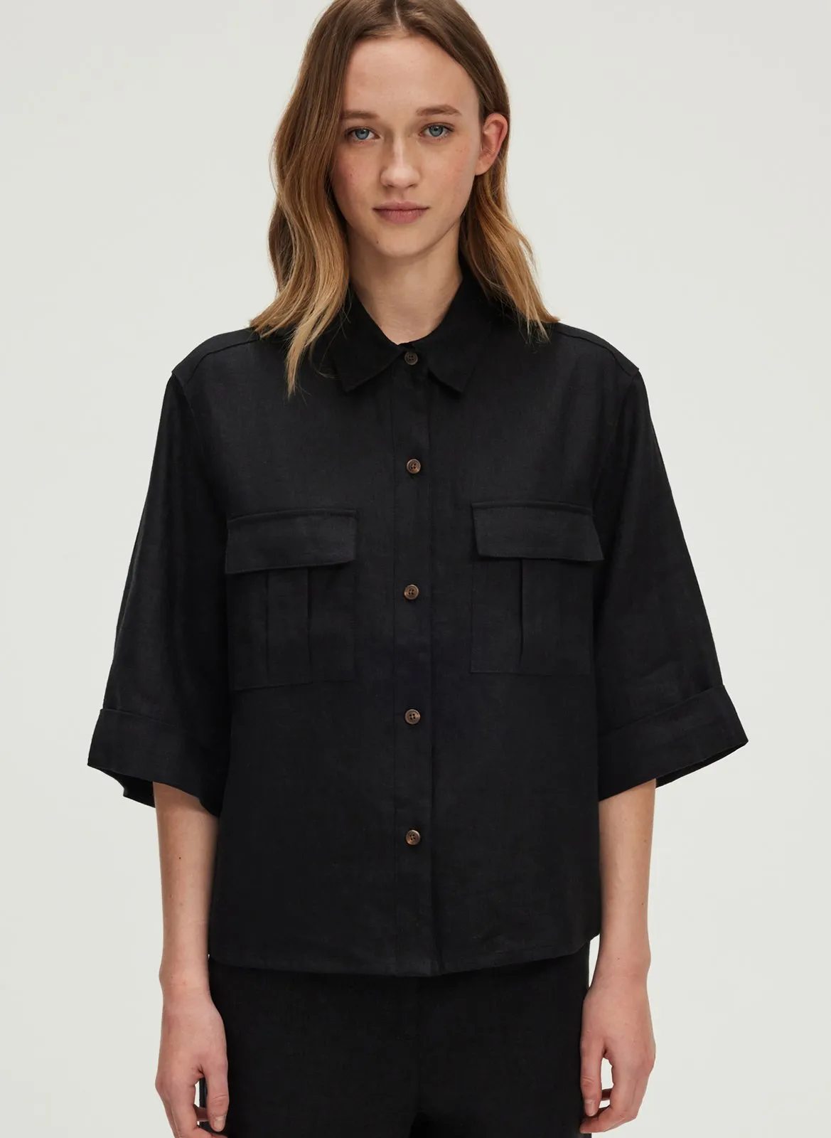 Chemise col classique en lin Noir URSE