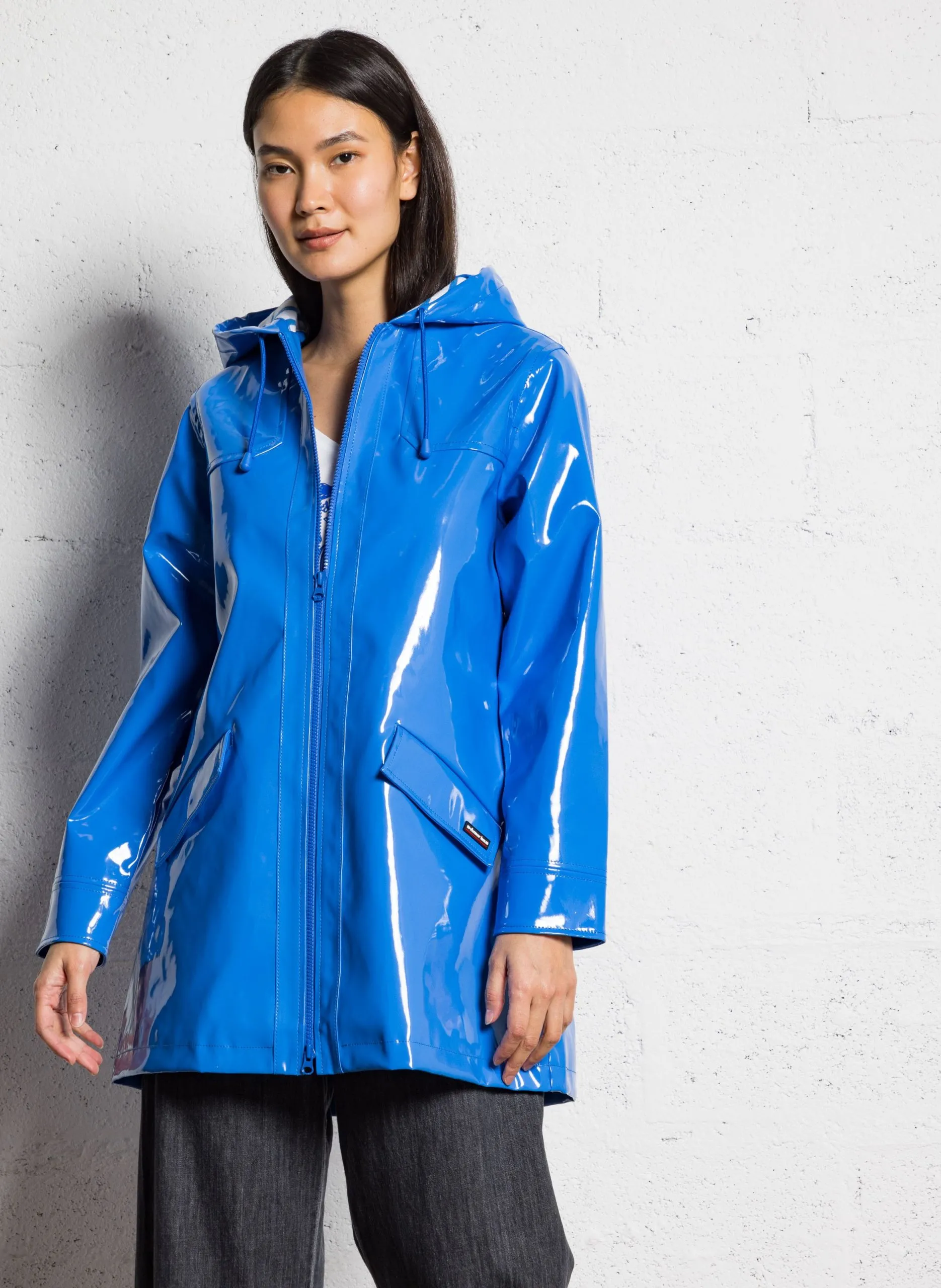 Imperméable à capuche verni Bleu