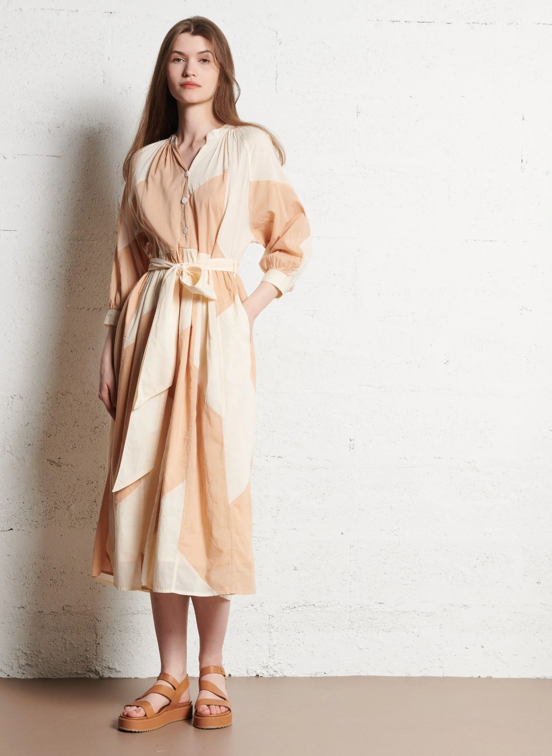 Robe longue col V en coton bio Beige RUNA