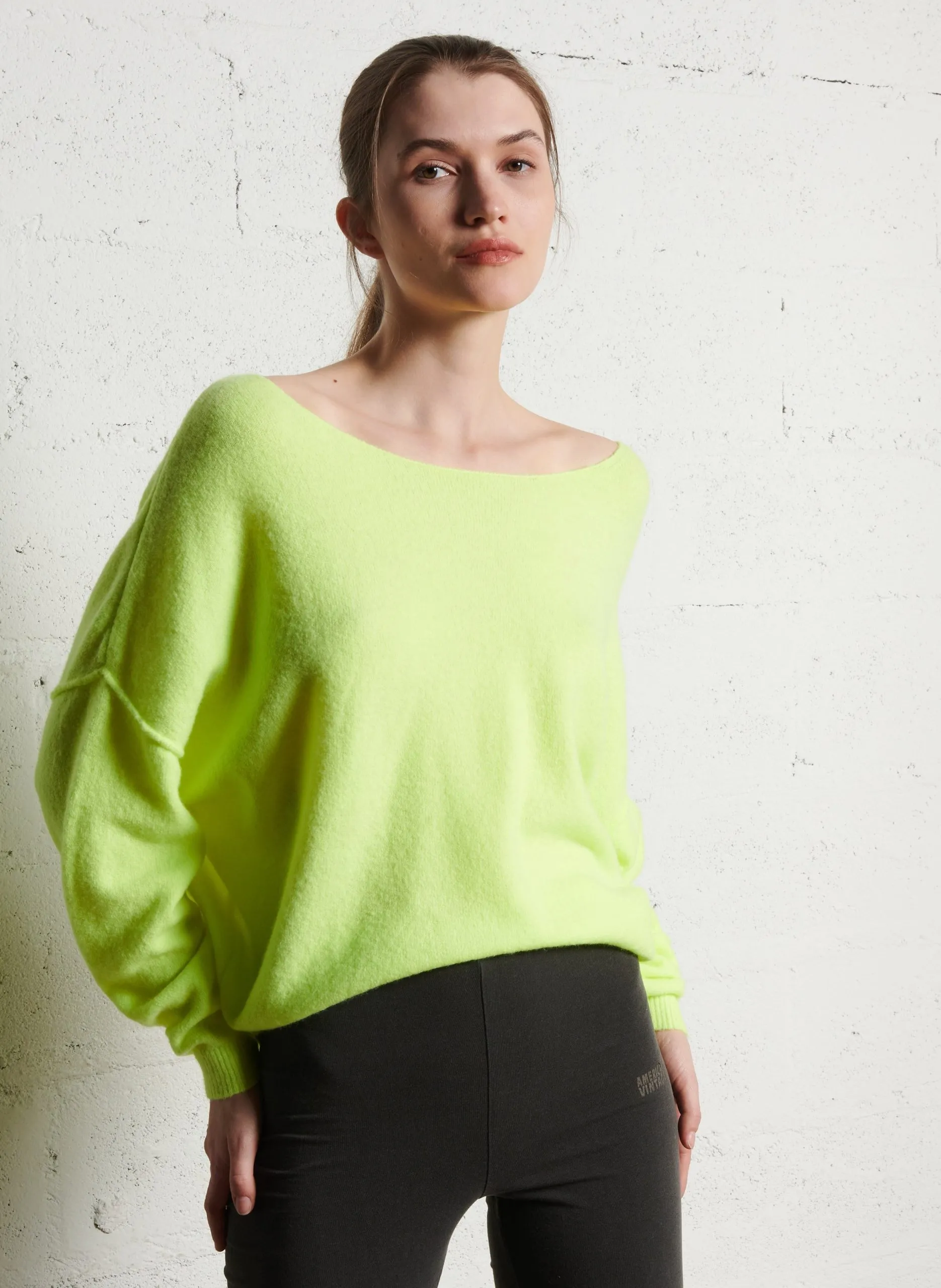 Pull ample à col bateau en maille duveteuse Jaune DAMSVILLE