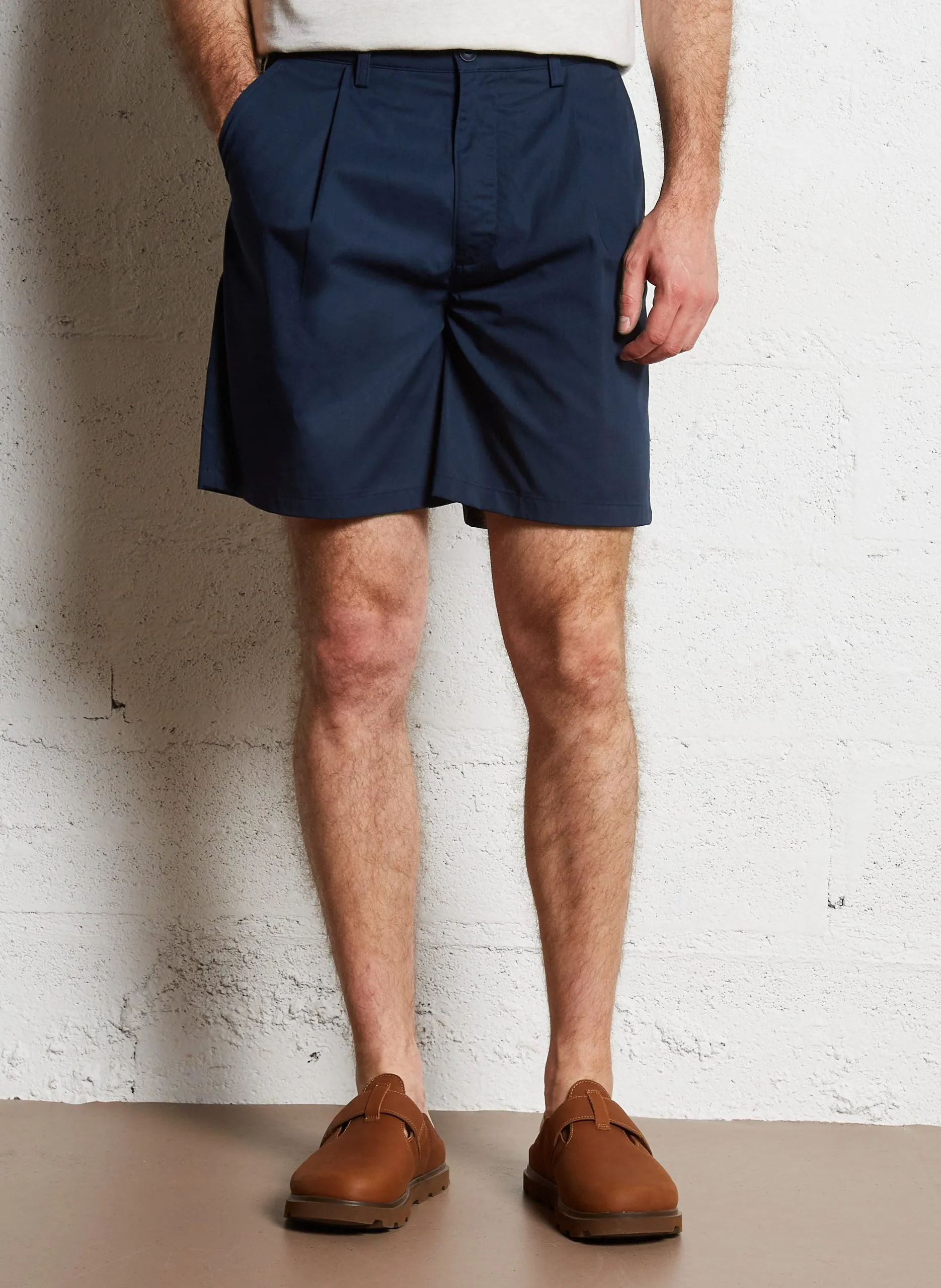 Short droit à pinces en coton Bleu DUCK