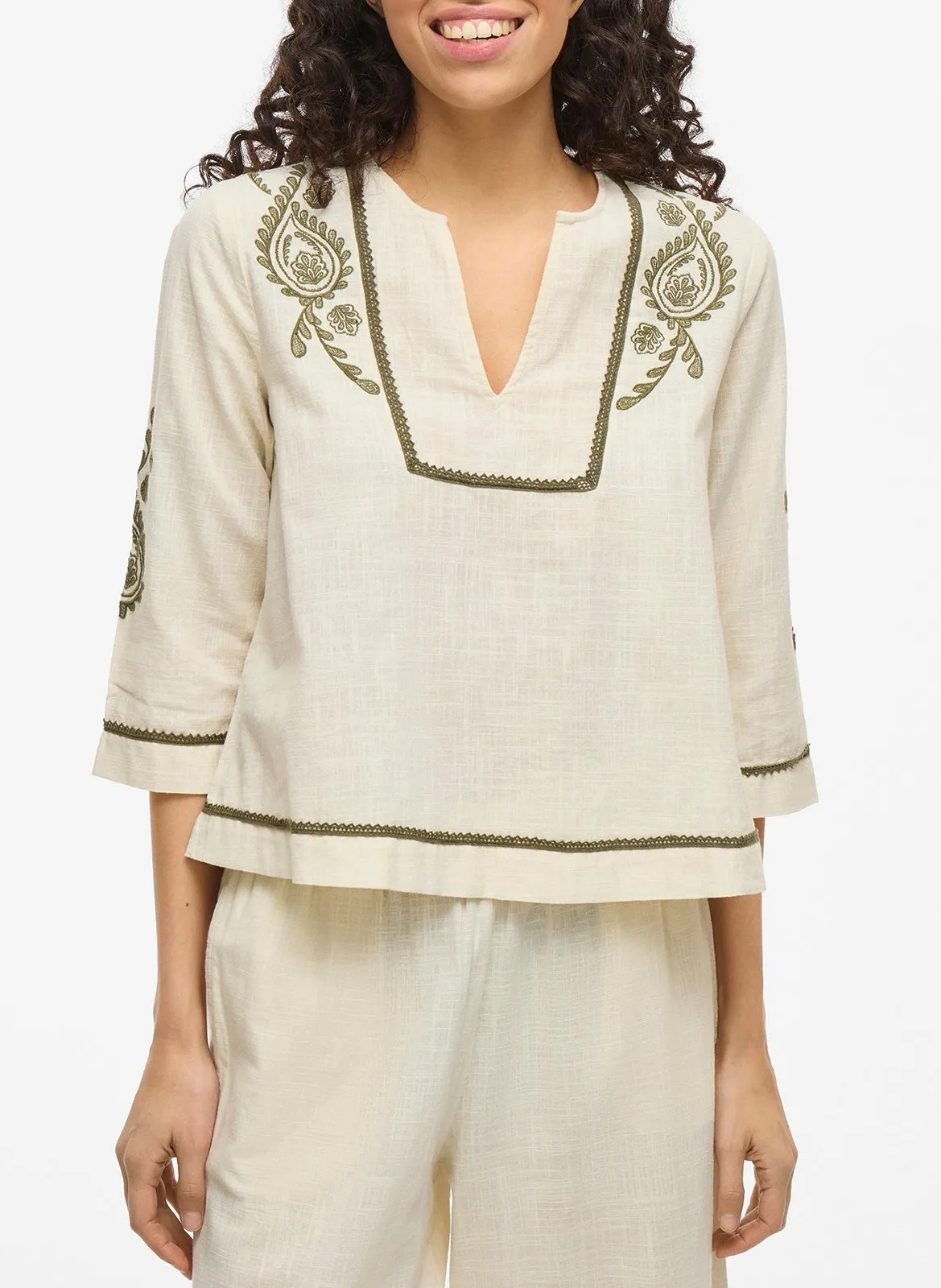 Blouse ample à broderies Beige