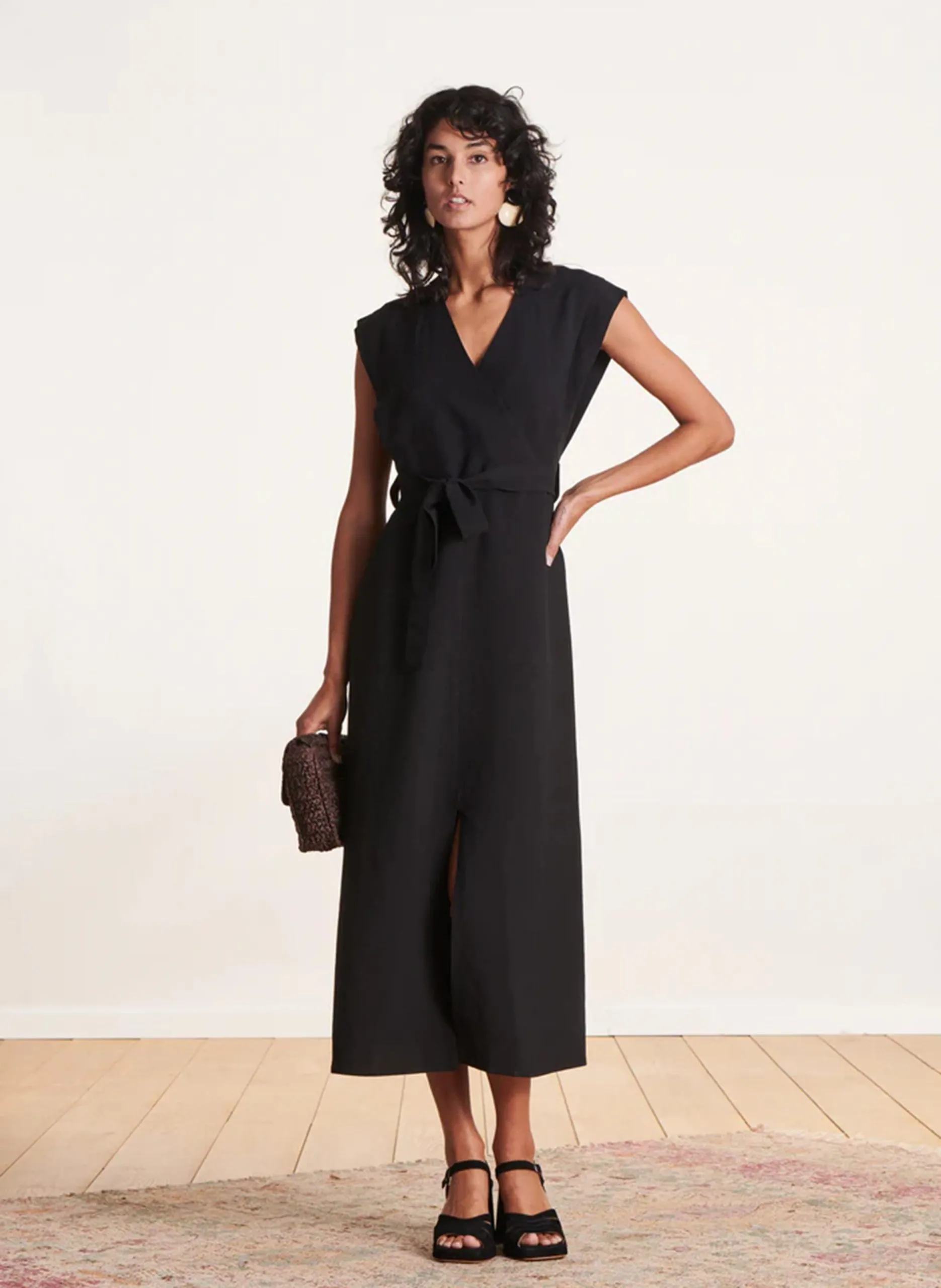 Robe midi cache-cœur ceinturée Noir