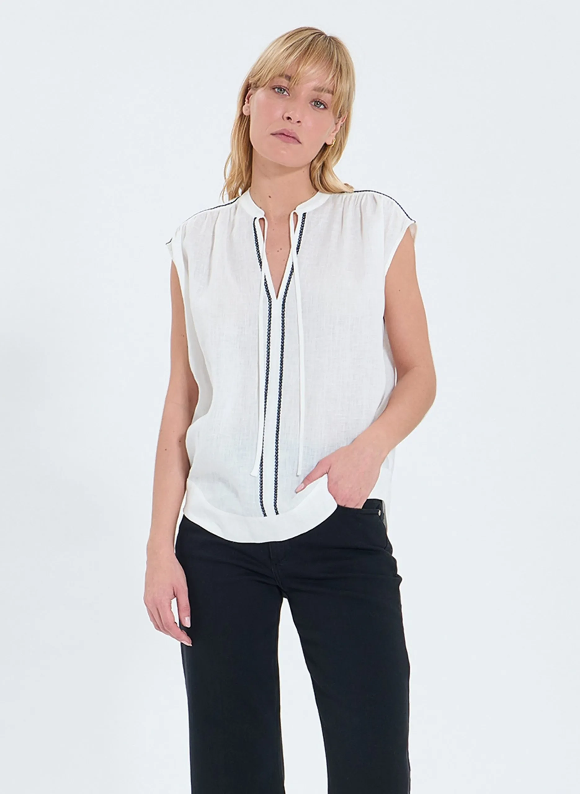 Top droit en lin Blanc TAIWAN