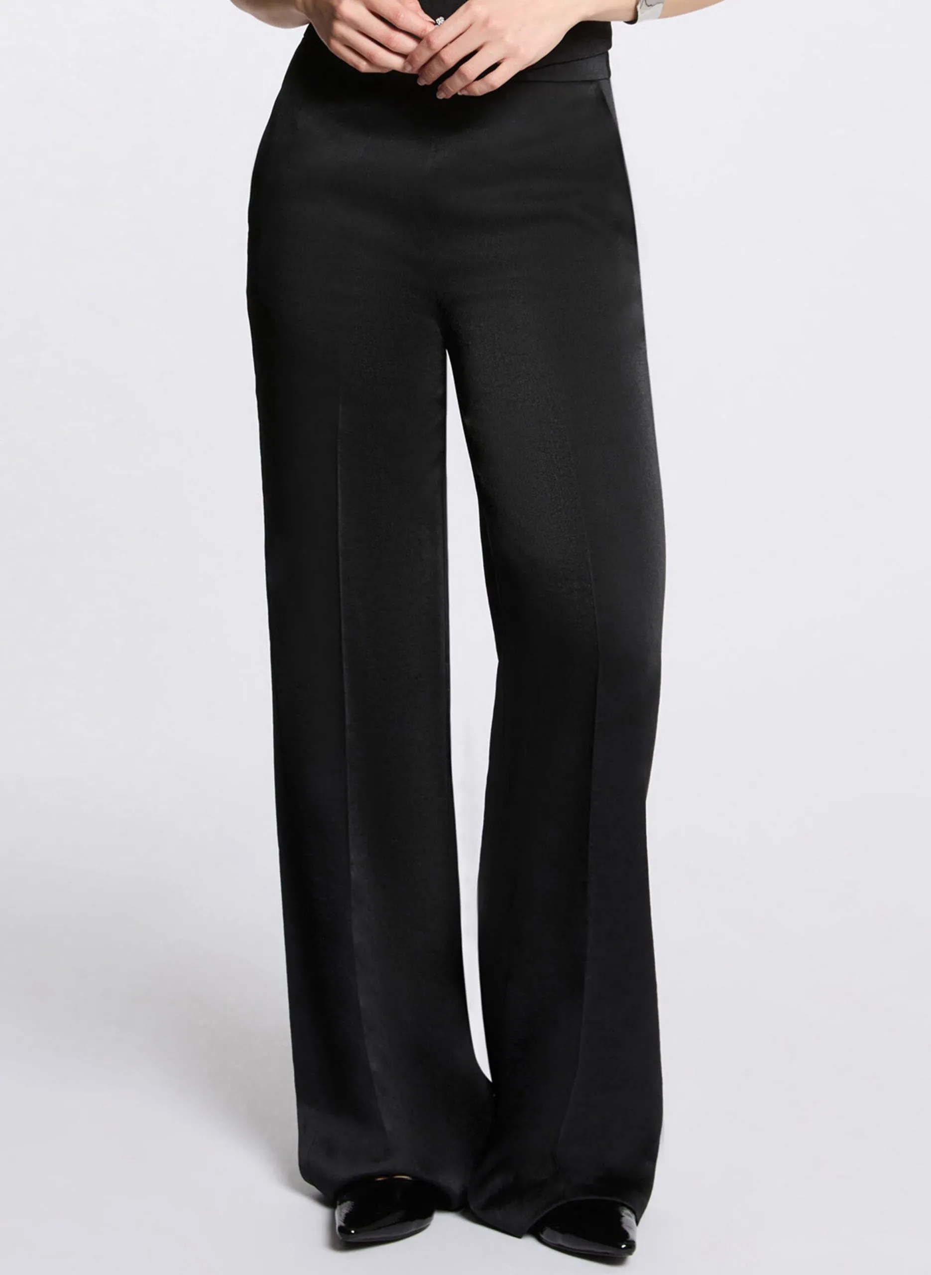Pantalon fluide en satin Noir 251-PVTEO.F