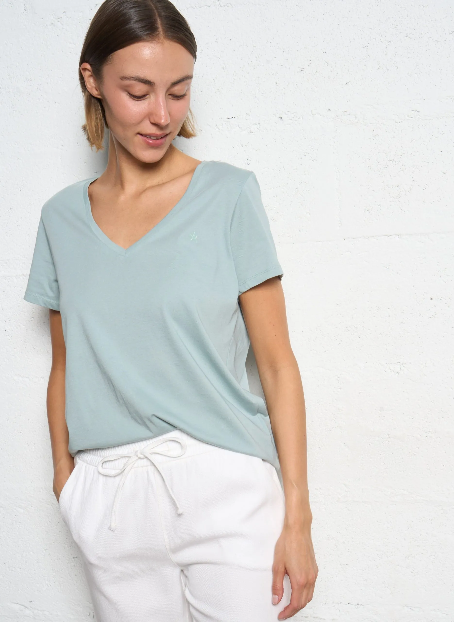 Tee-shirt droit sérigraphié à col V en coton bio Vert THELMA