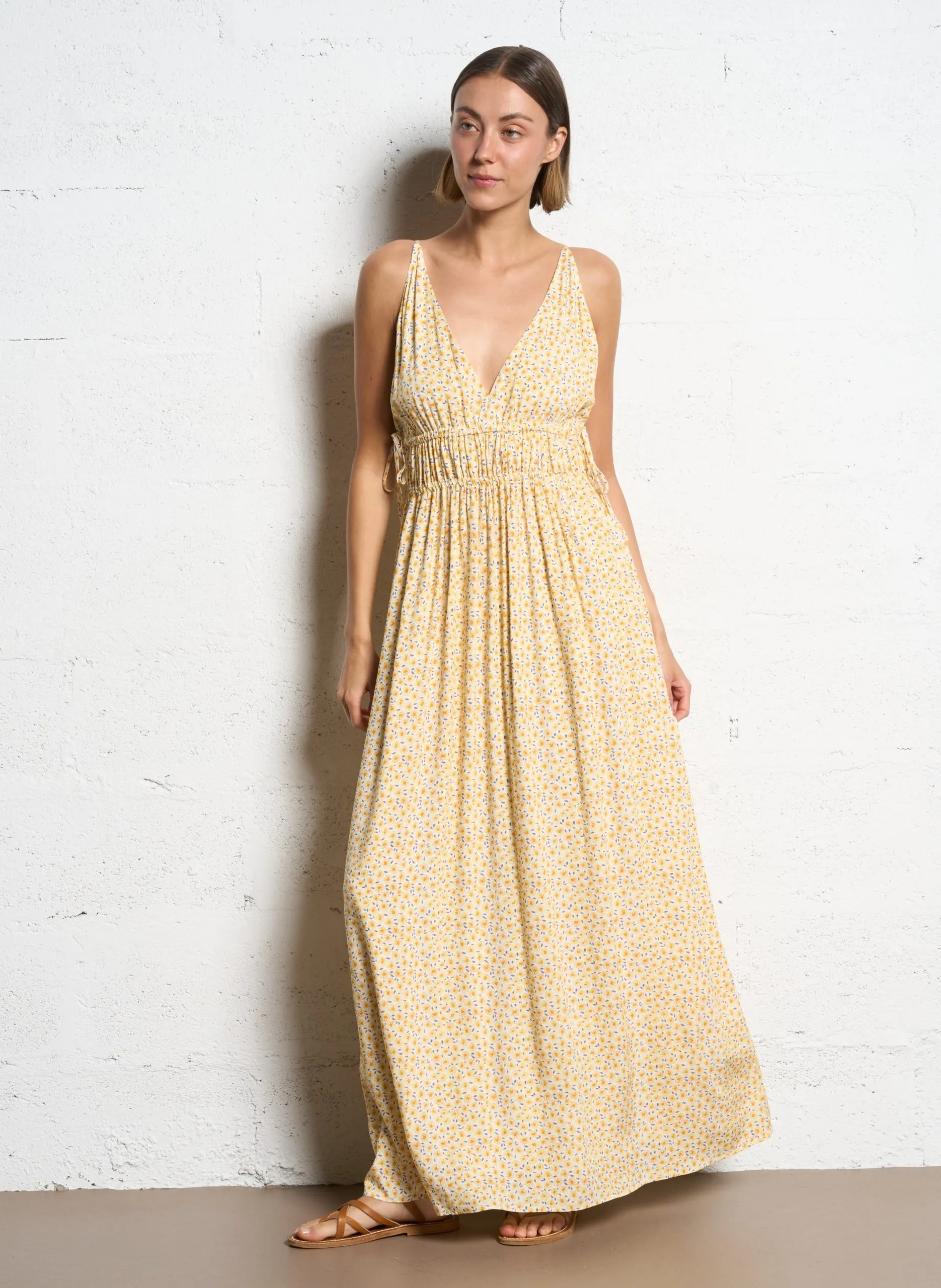 Robe longue col v à imprimé fleuri Jaune