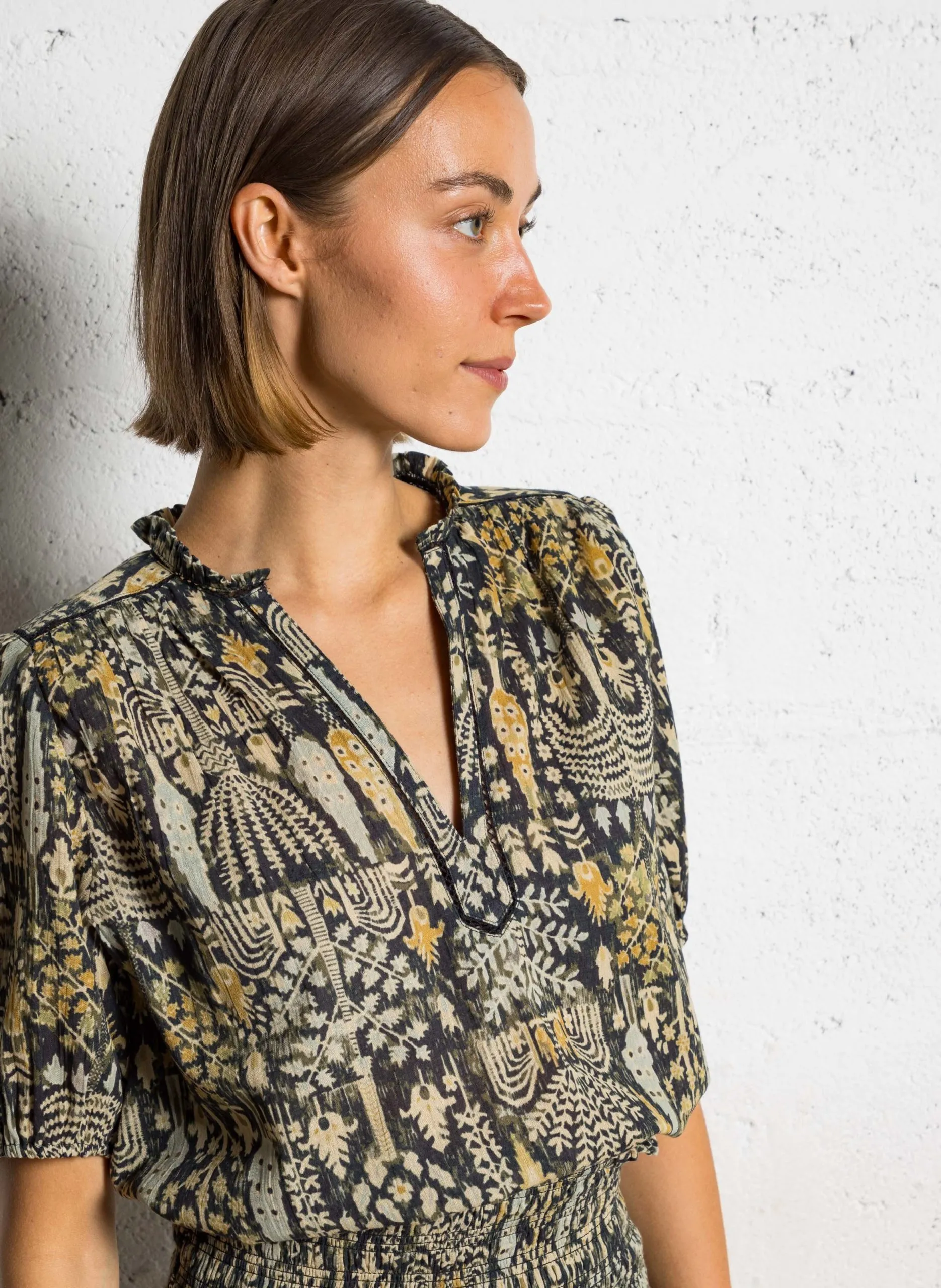 Blouse col V en coton Kaki PUEBLO