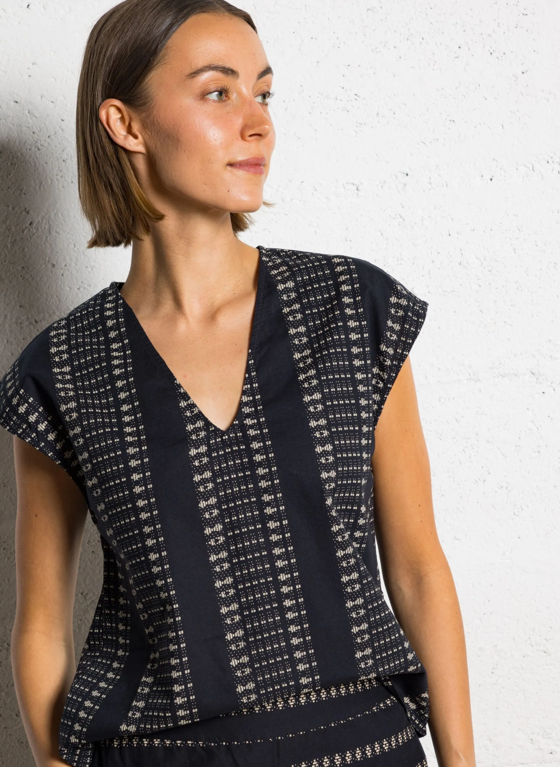 Top manches courtes imprimé Noir