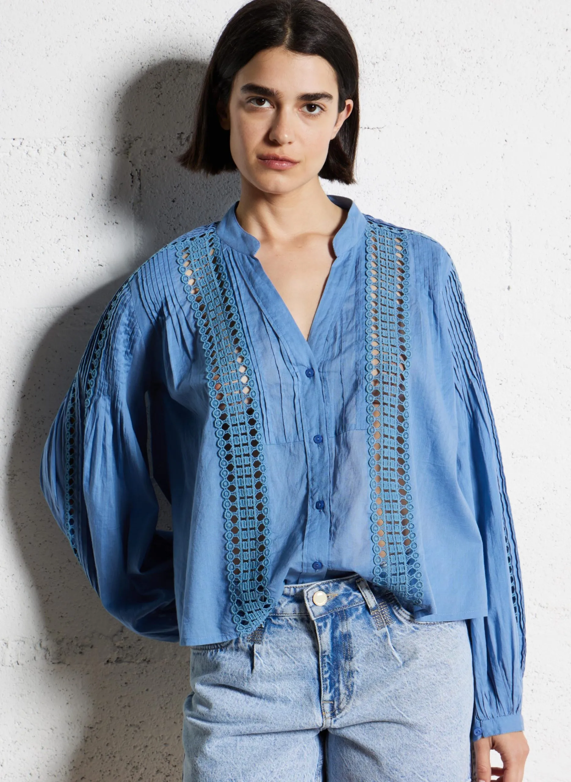 Chemise col V en coton Bleu CELINDA