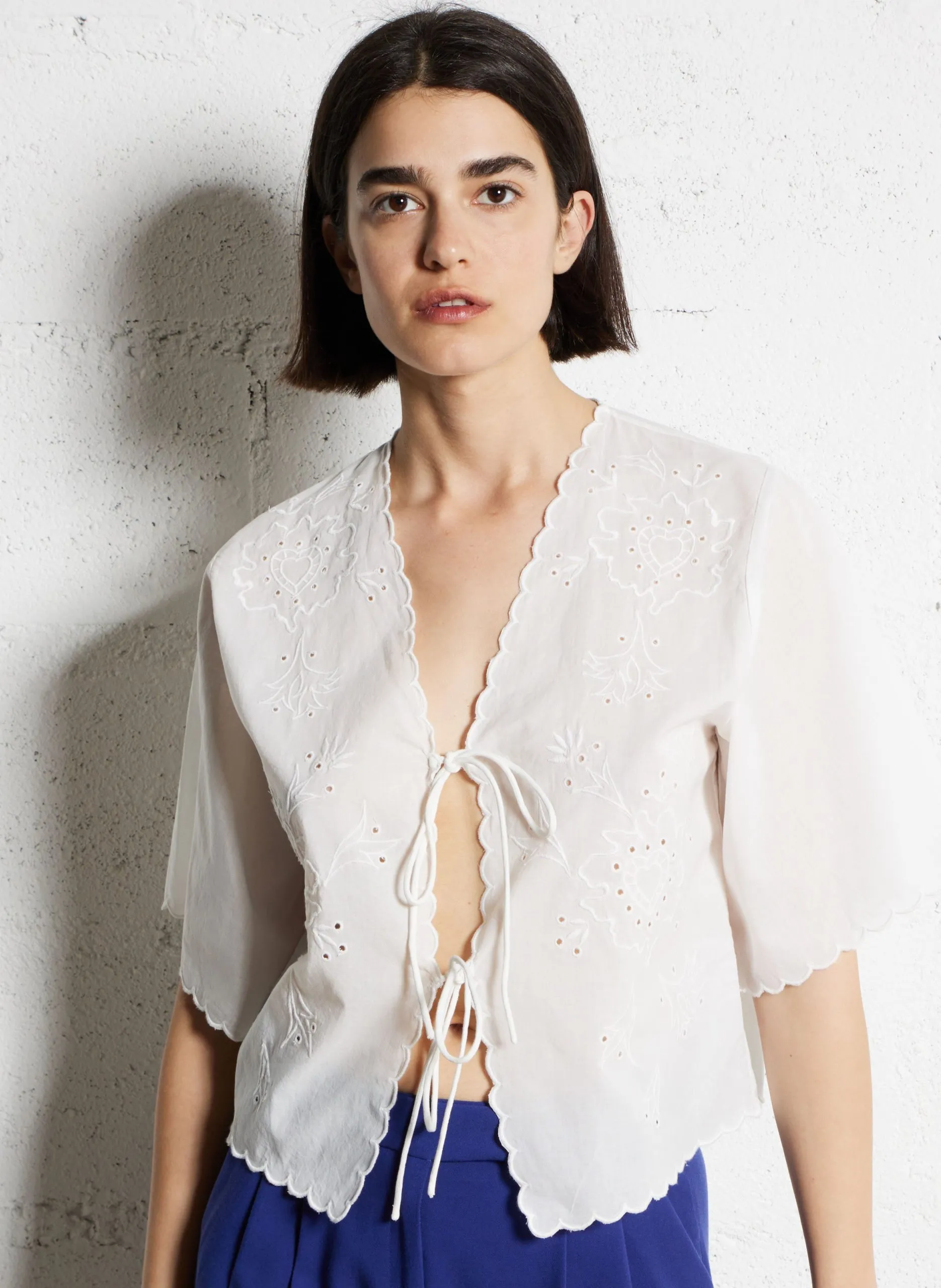 Blouse col V en coton Blanc AYMIE