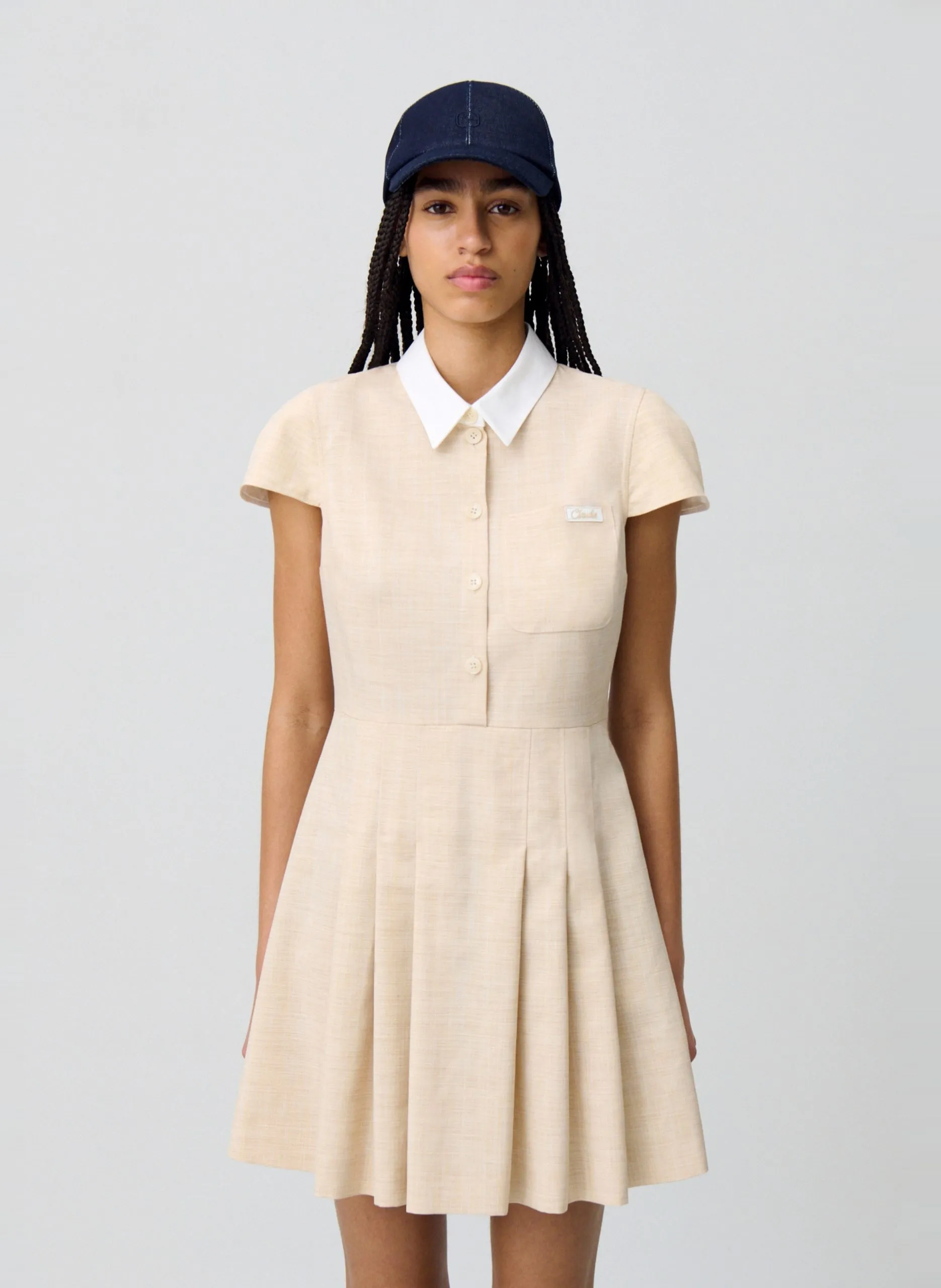 Robe courte plissée Beige