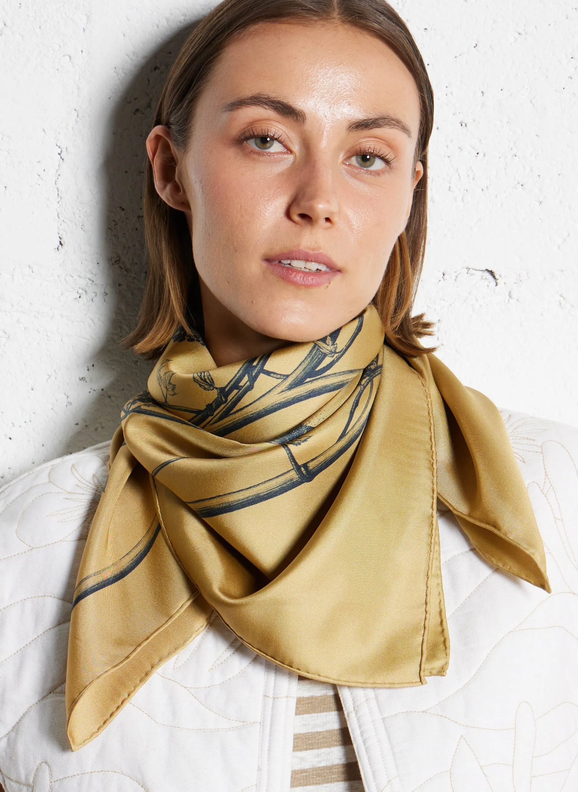 Carré de soie Beige ARBORESCENCE