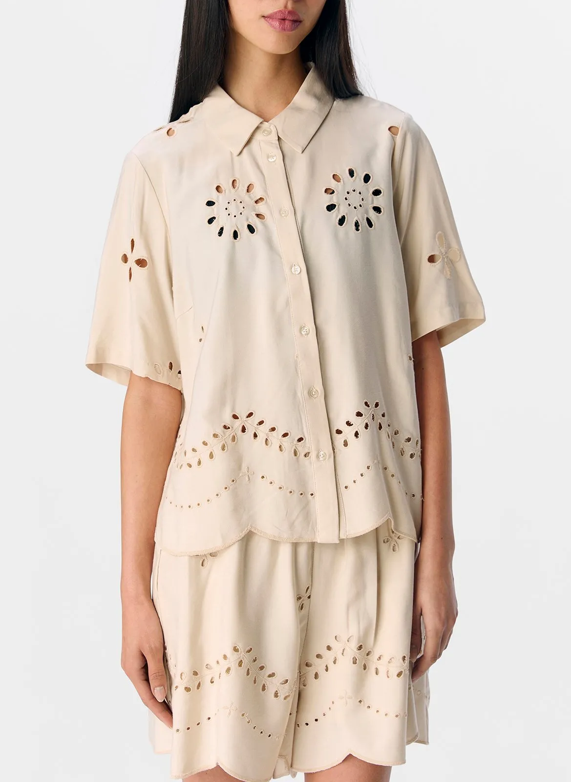 Chemise droite brodée Beige