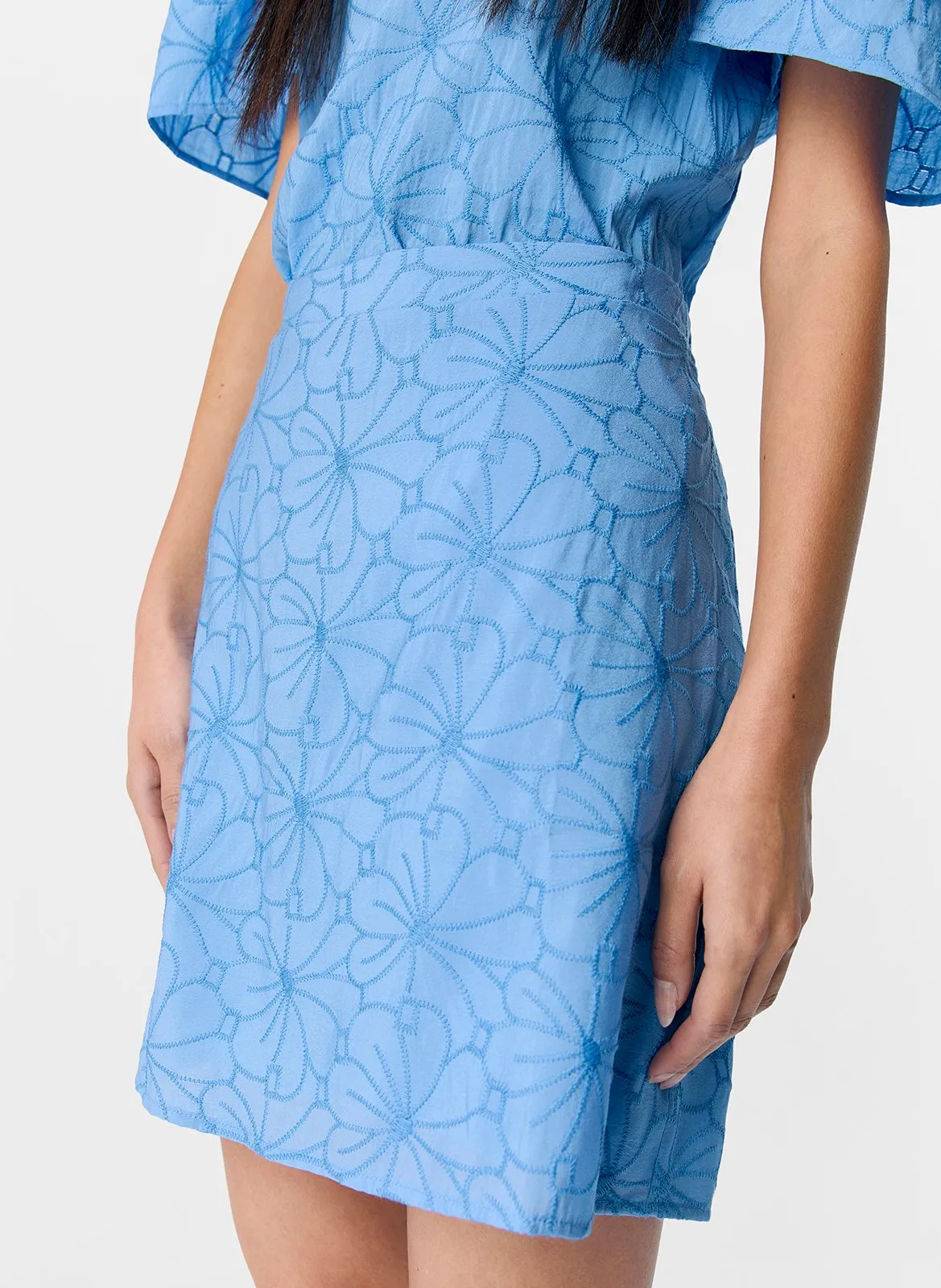 Jupe courte brodée Bleu