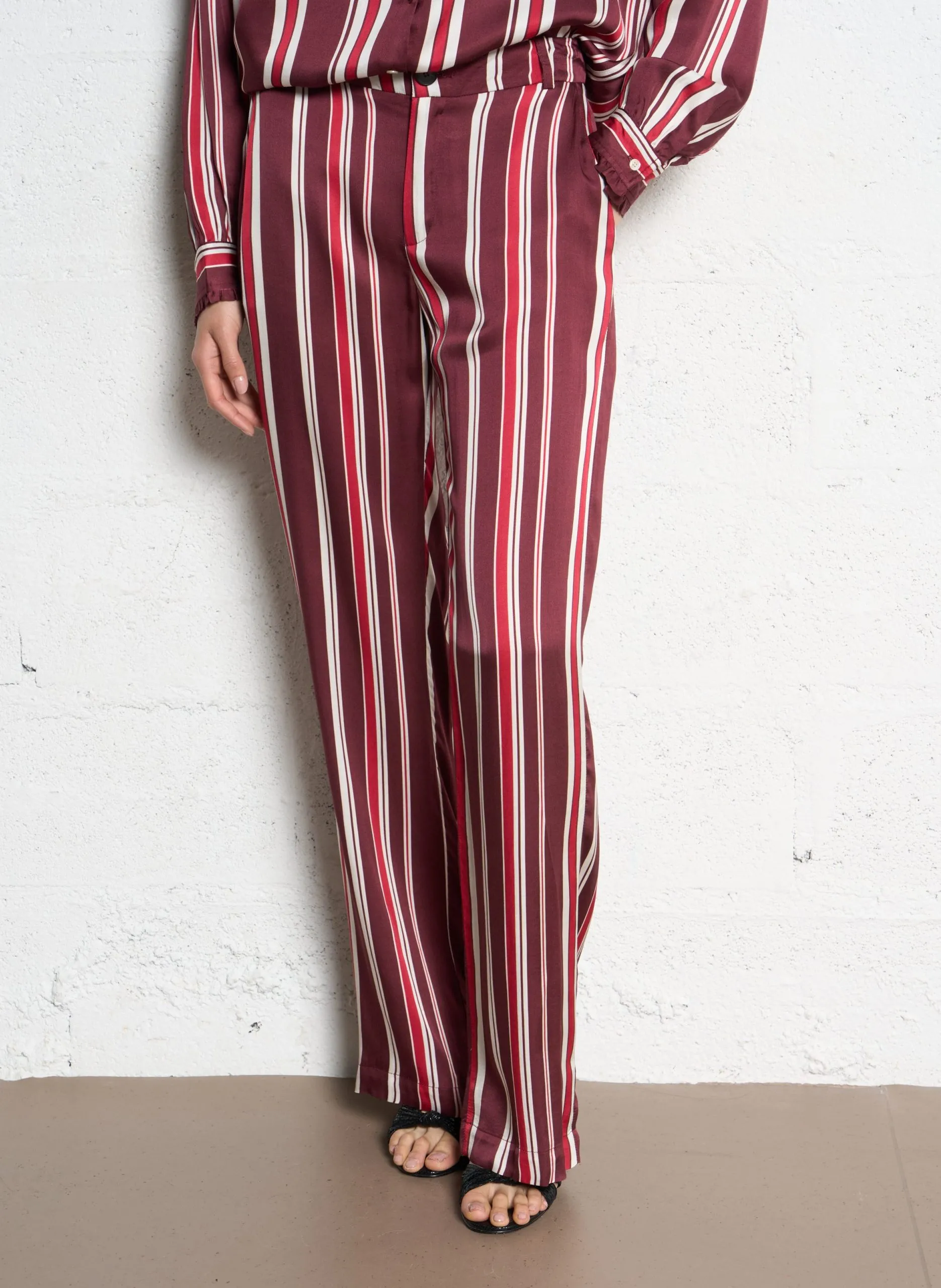 Pantalon droit à rayures Rose