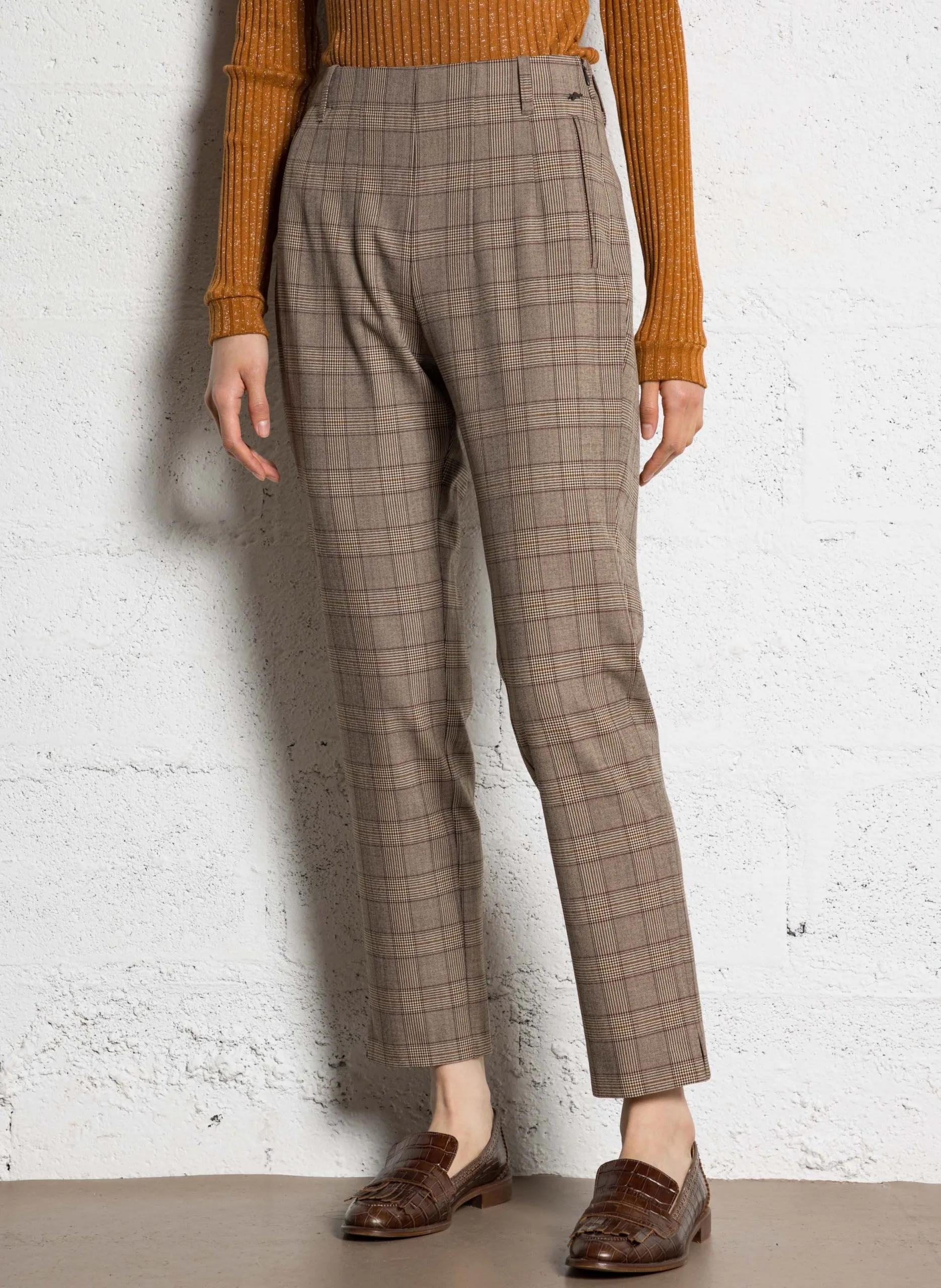 Pantalon slim à carreaux Marron PETUNIA