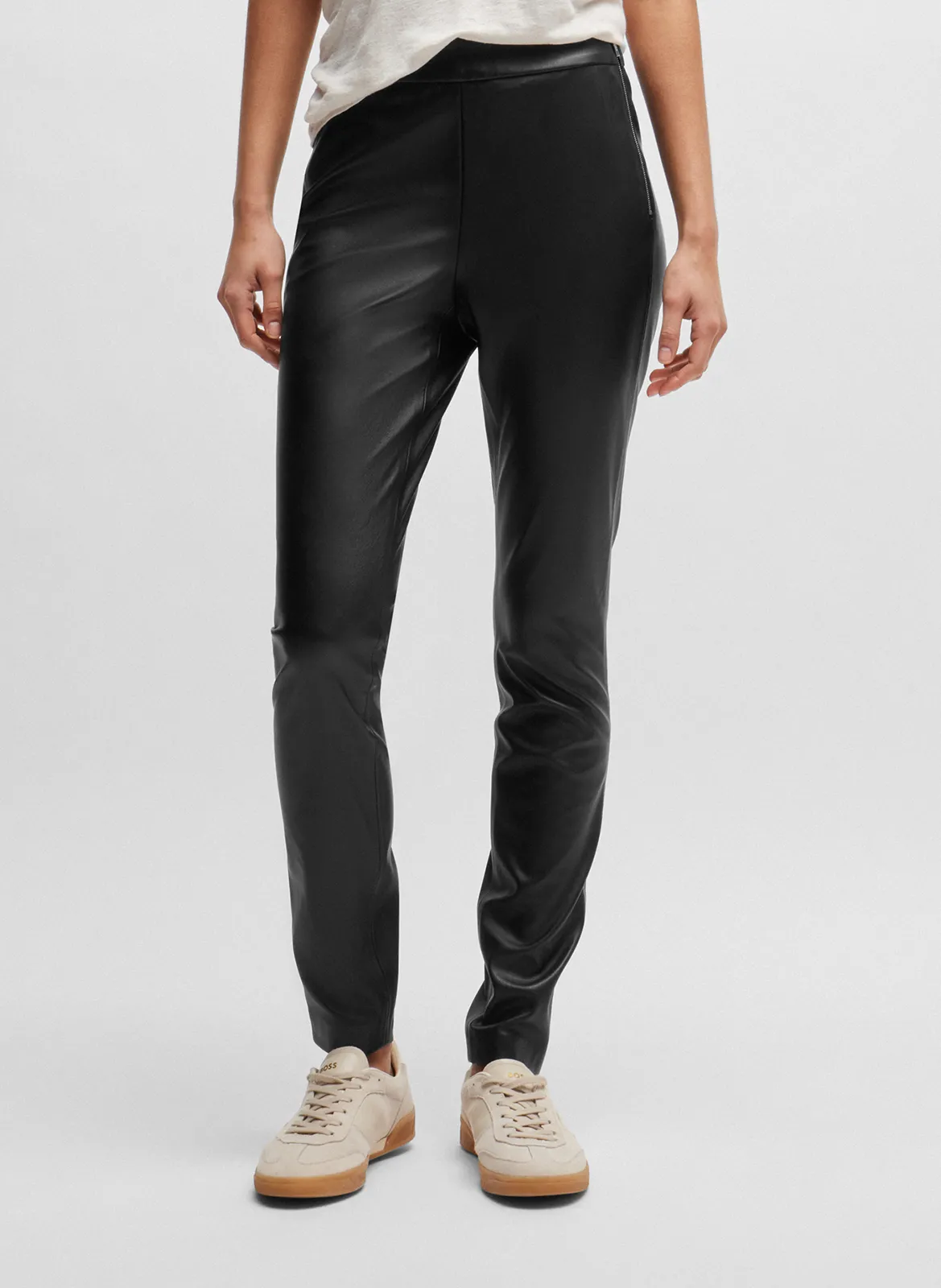 Pantalon droit effet cuir Noir