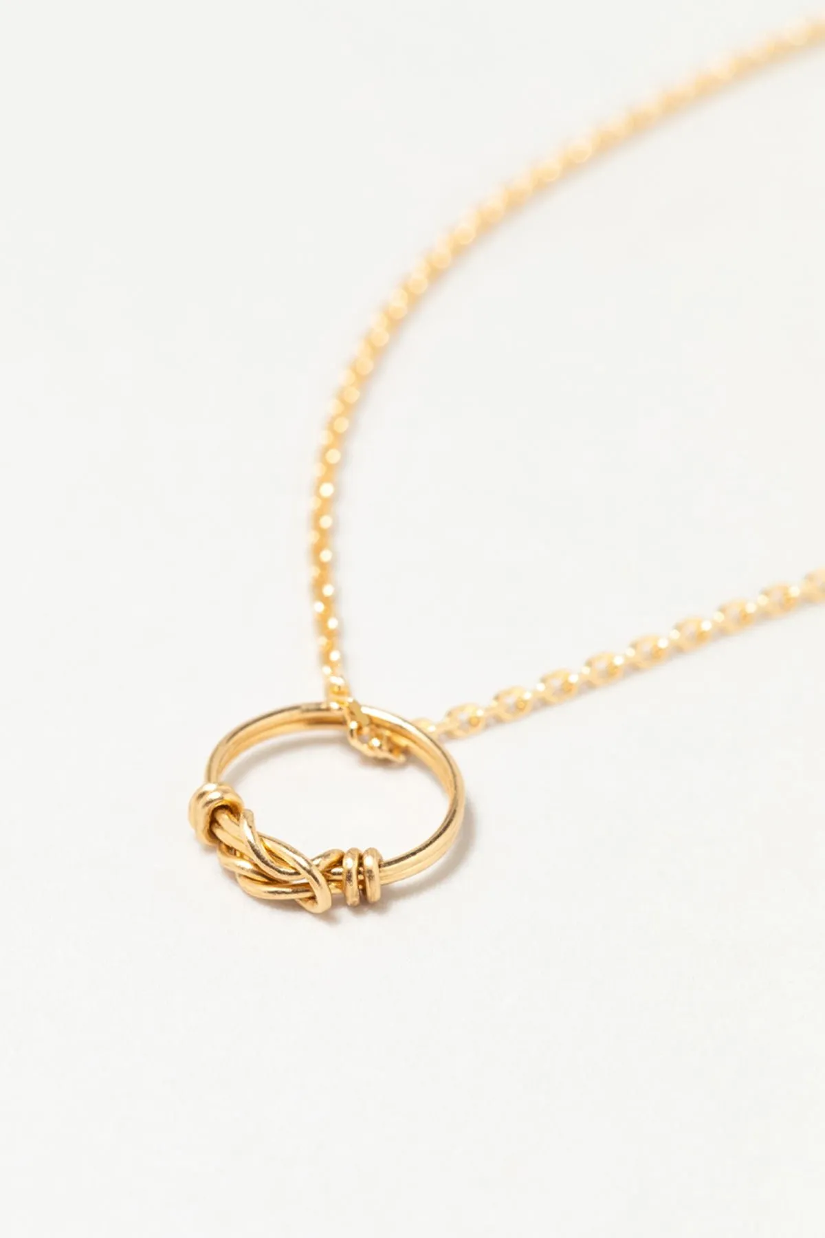 Pendentif héra or 750 Doré