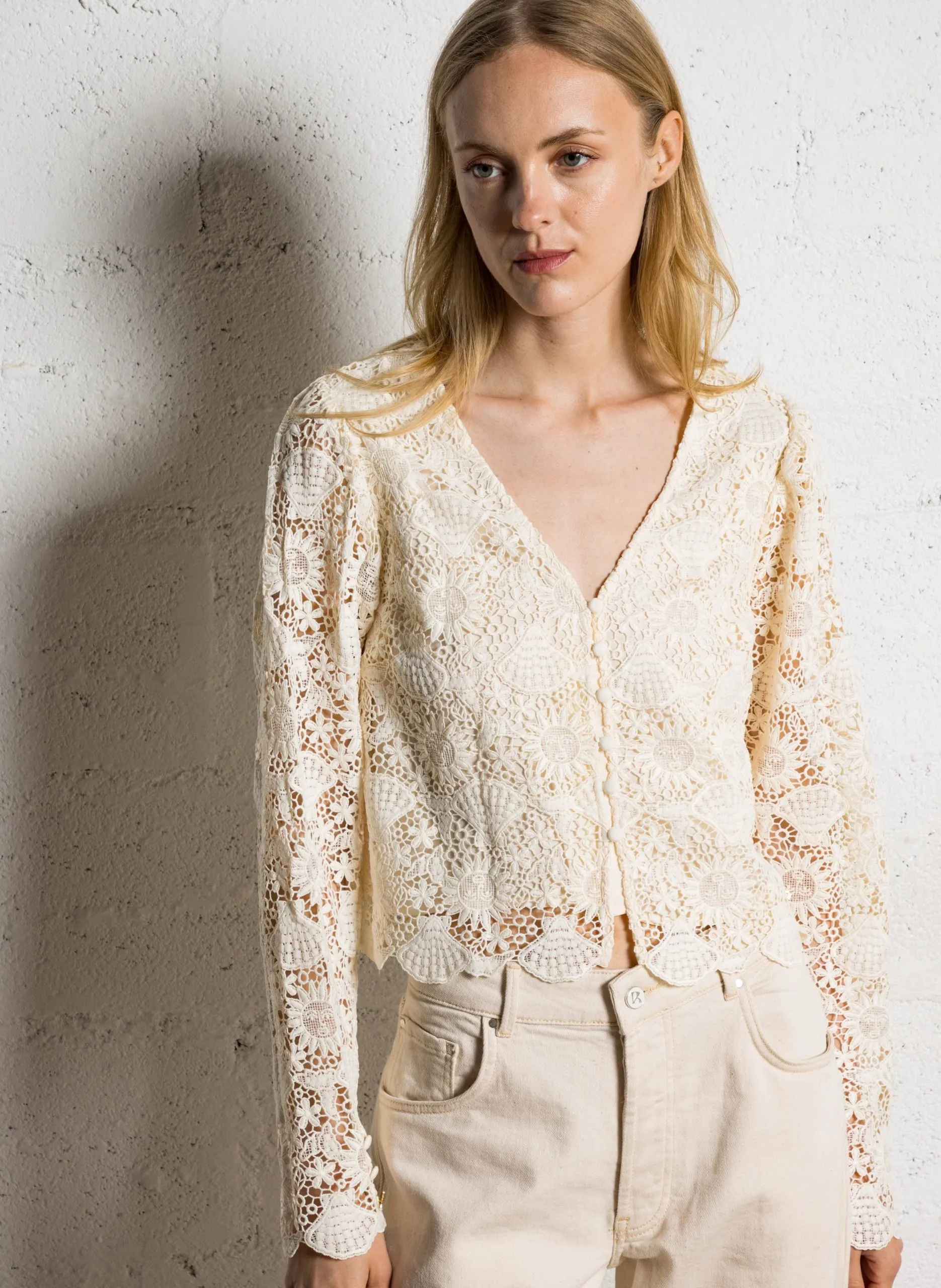 Top boutonné en dentelle Blanc SARDOU