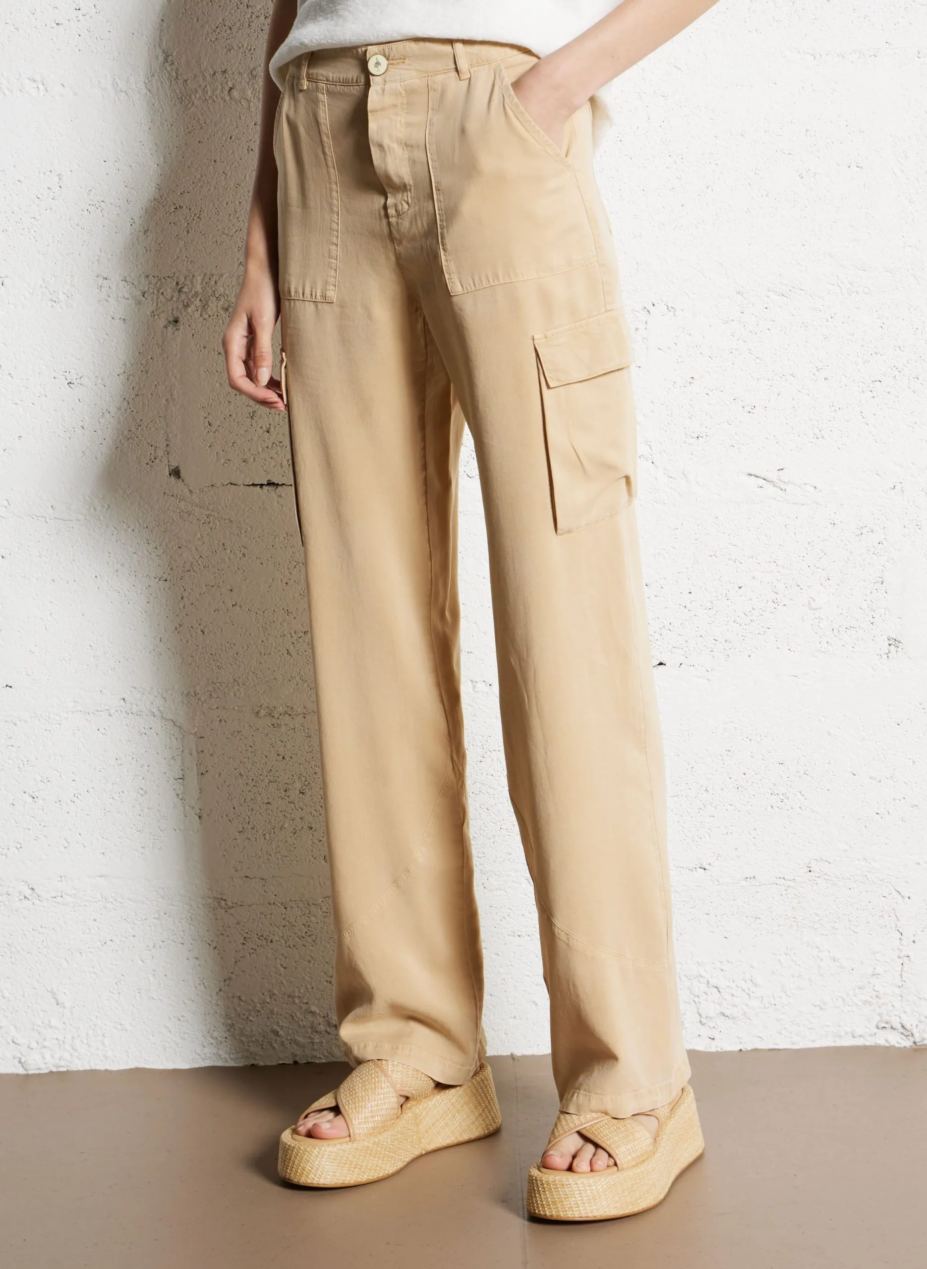 Pantalon large taille basse en lin Beige