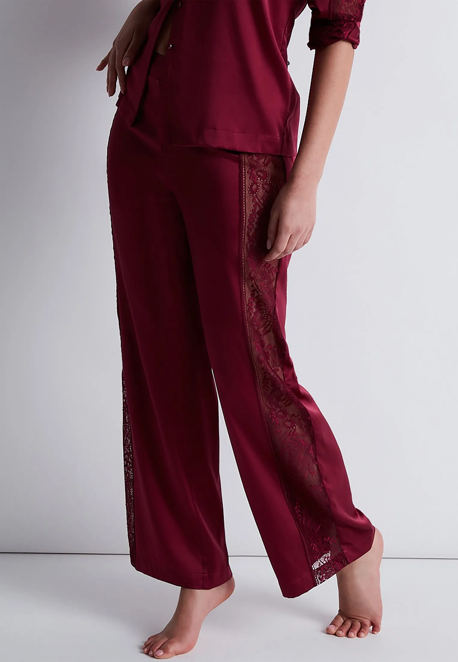 Pantalon Rouge MIDNIGHT WHISPER