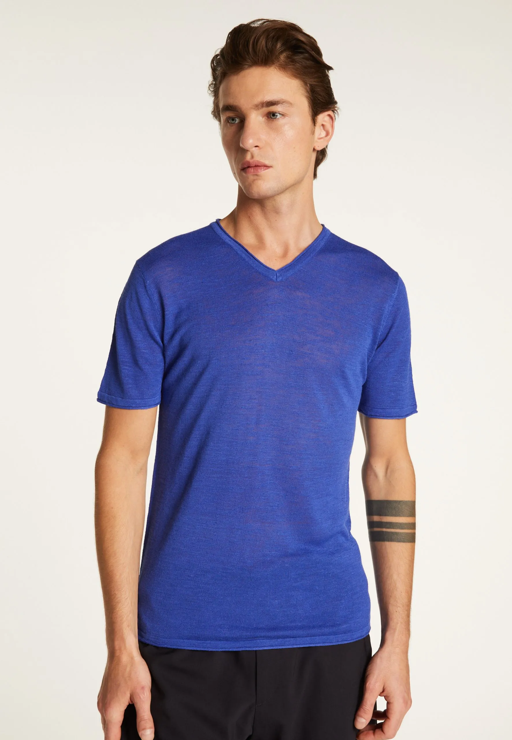 T-shirt col v en lin flammé Bleu REUBEN