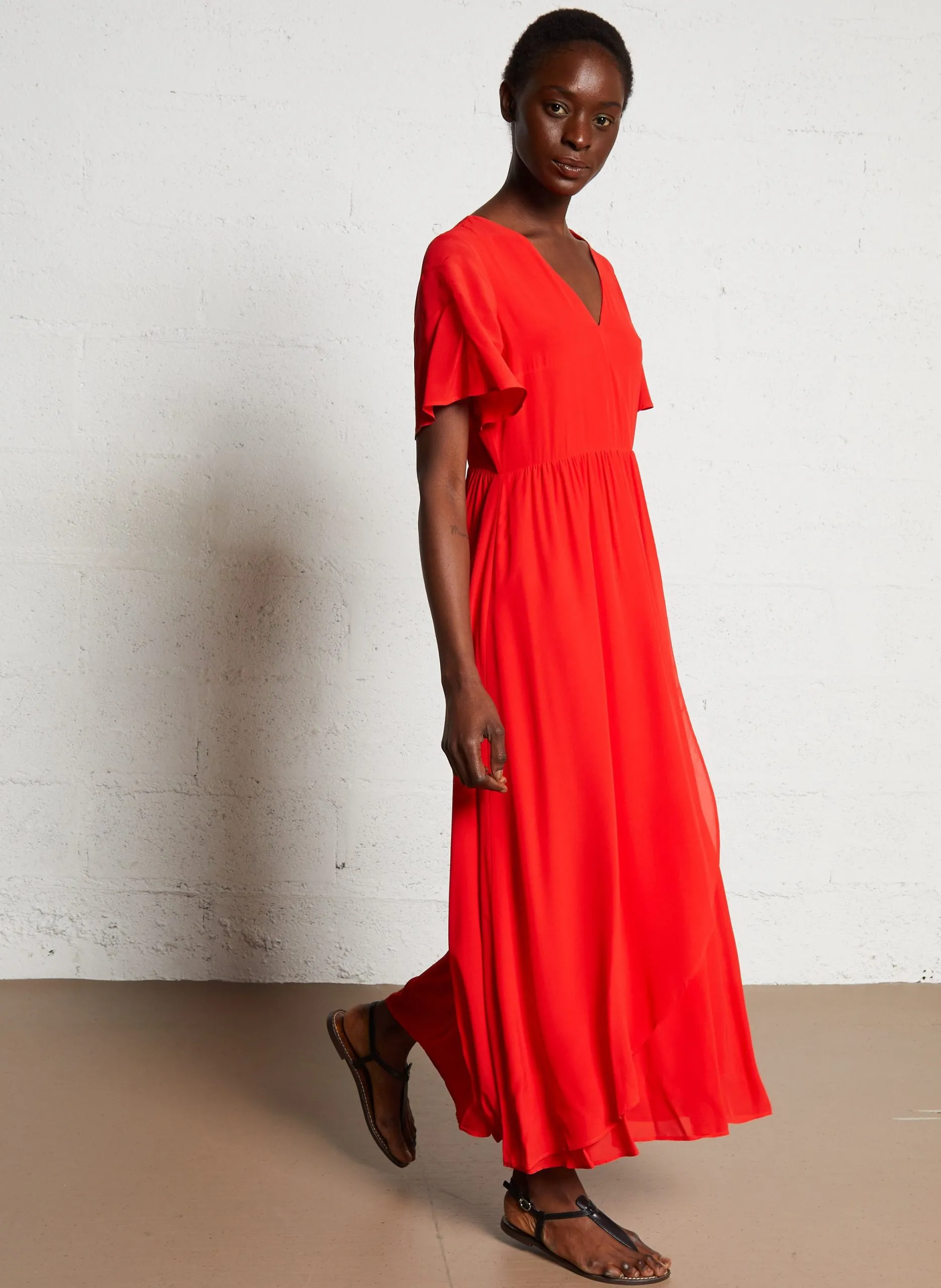 Robe longue évasée col v Rouge GABI