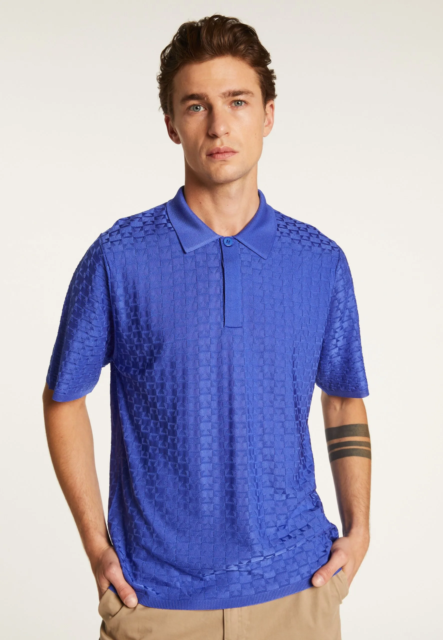 Polo en fil lumière Bleu MATT