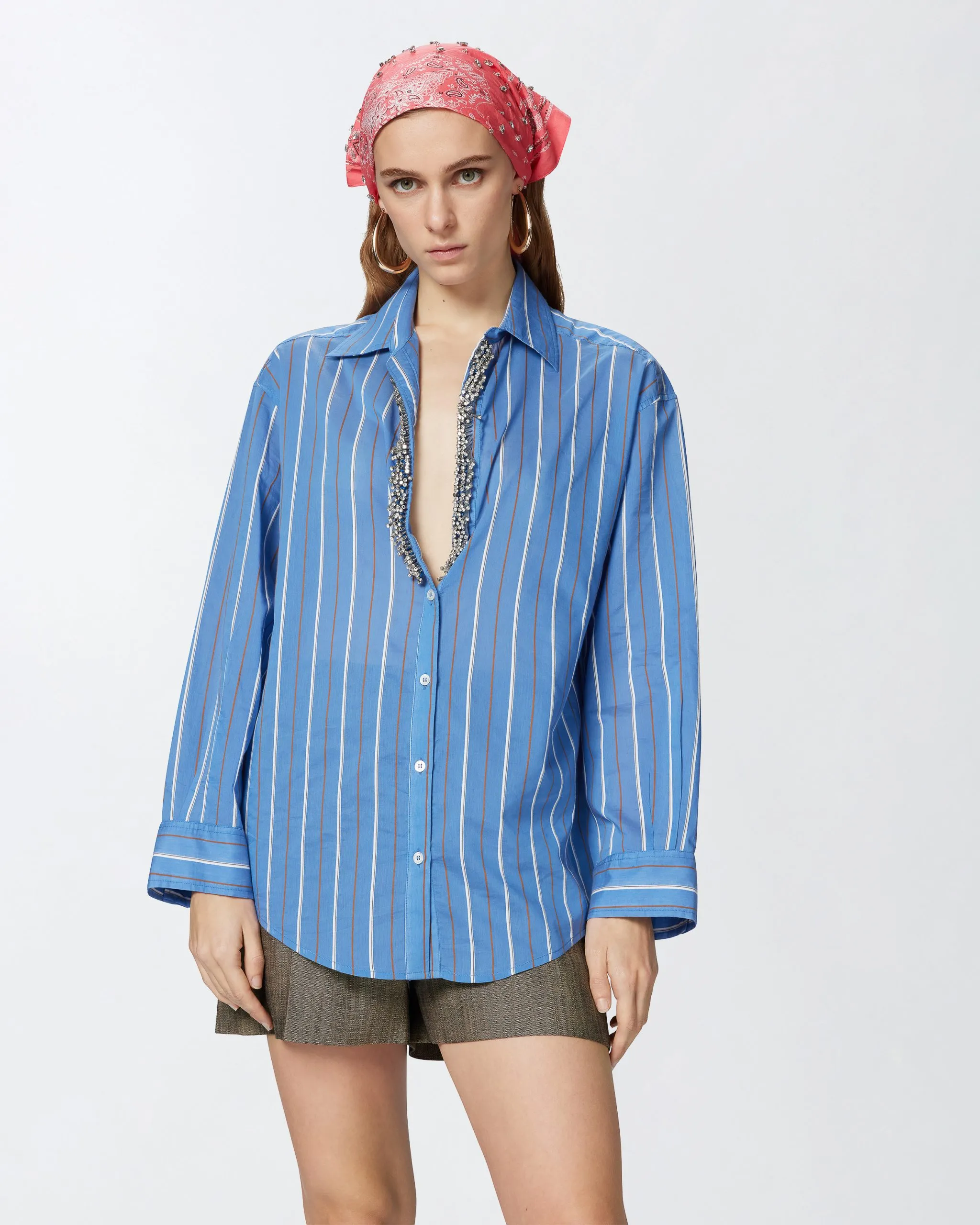 Chemise rayée bleue avec broderie de bijoux Bleu