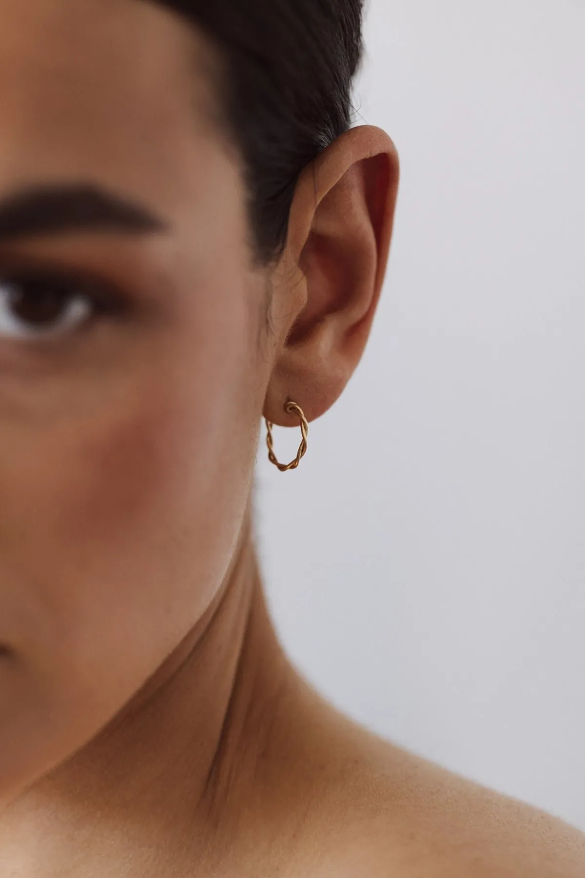 Mini créoles torsade Doré