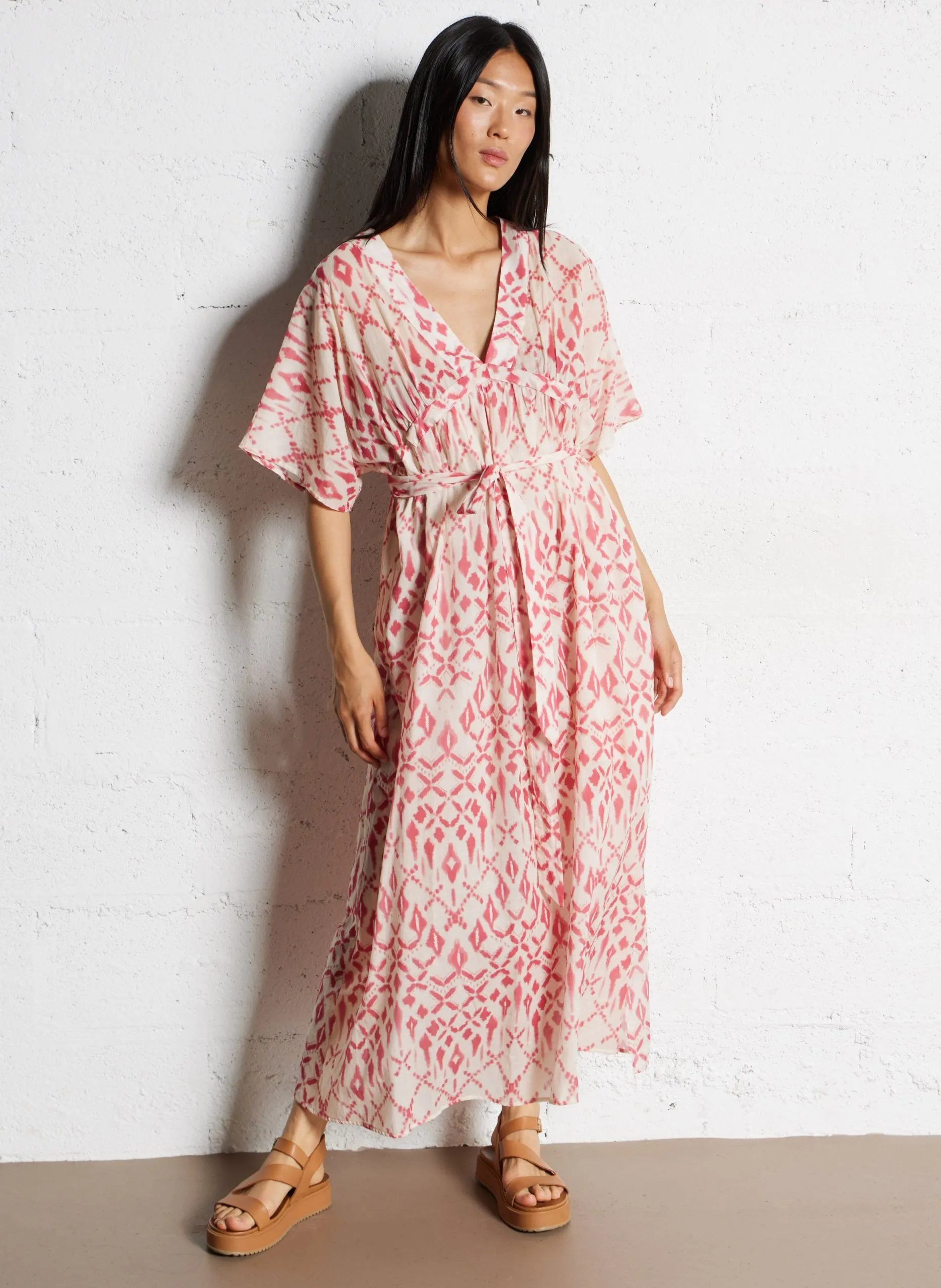 Robe col v imprimée Beige LOUBNA