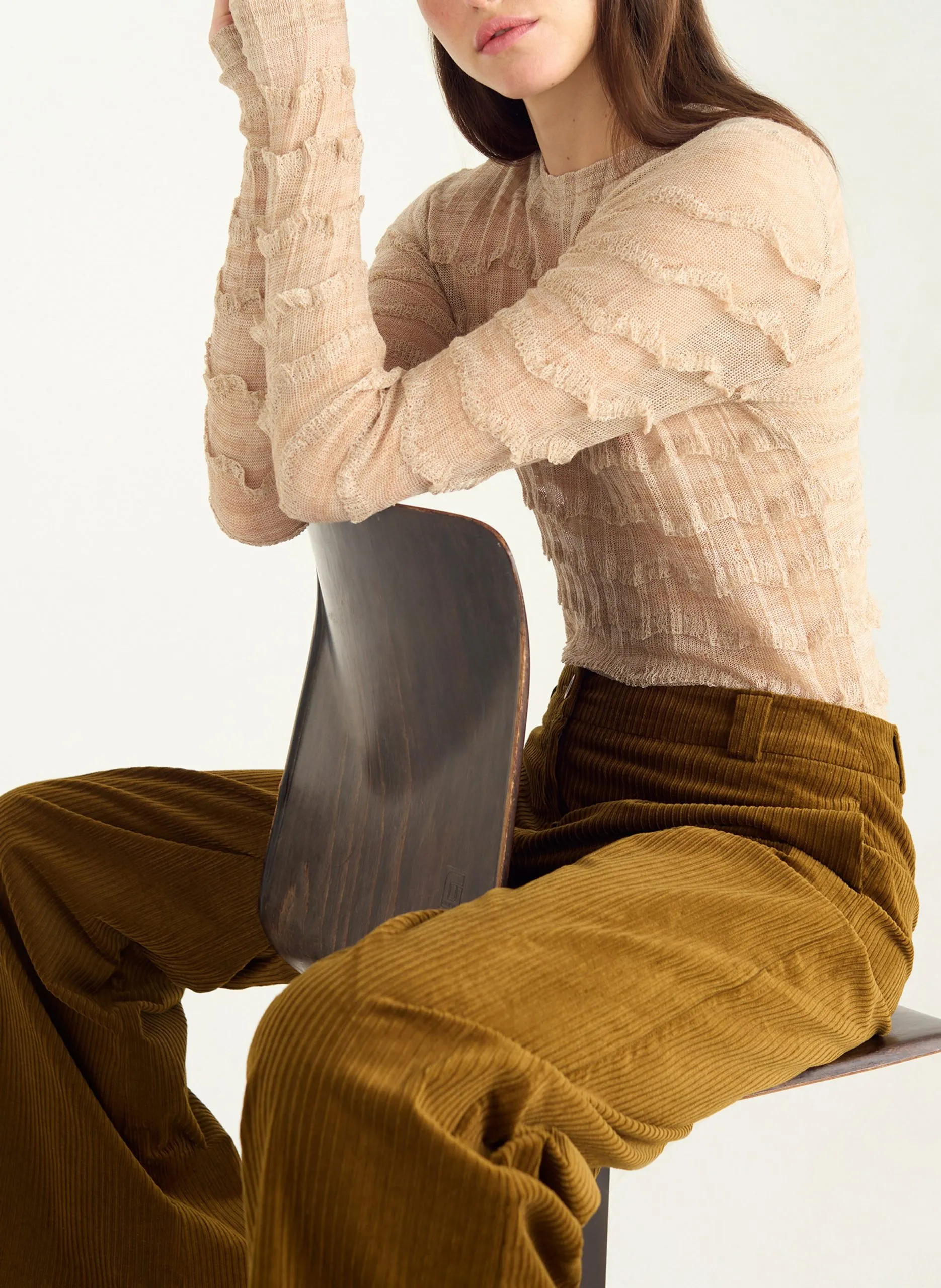 Pull col rond volanté en maille fine Blanc