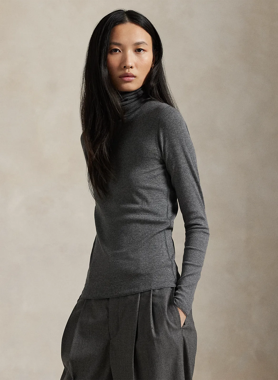 Pull col roulé Gris