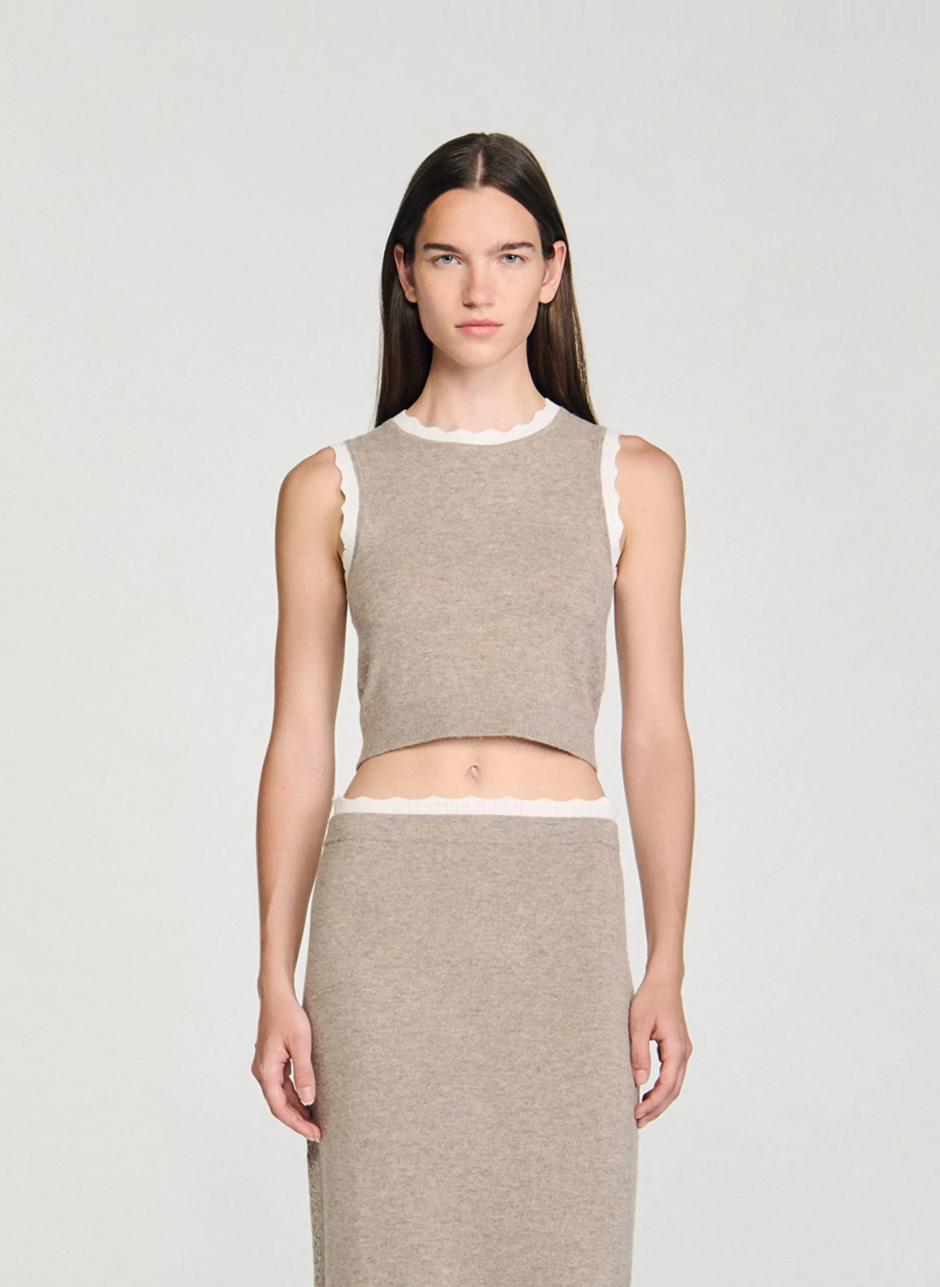 Pull court sans manches en laine mélangée Beige